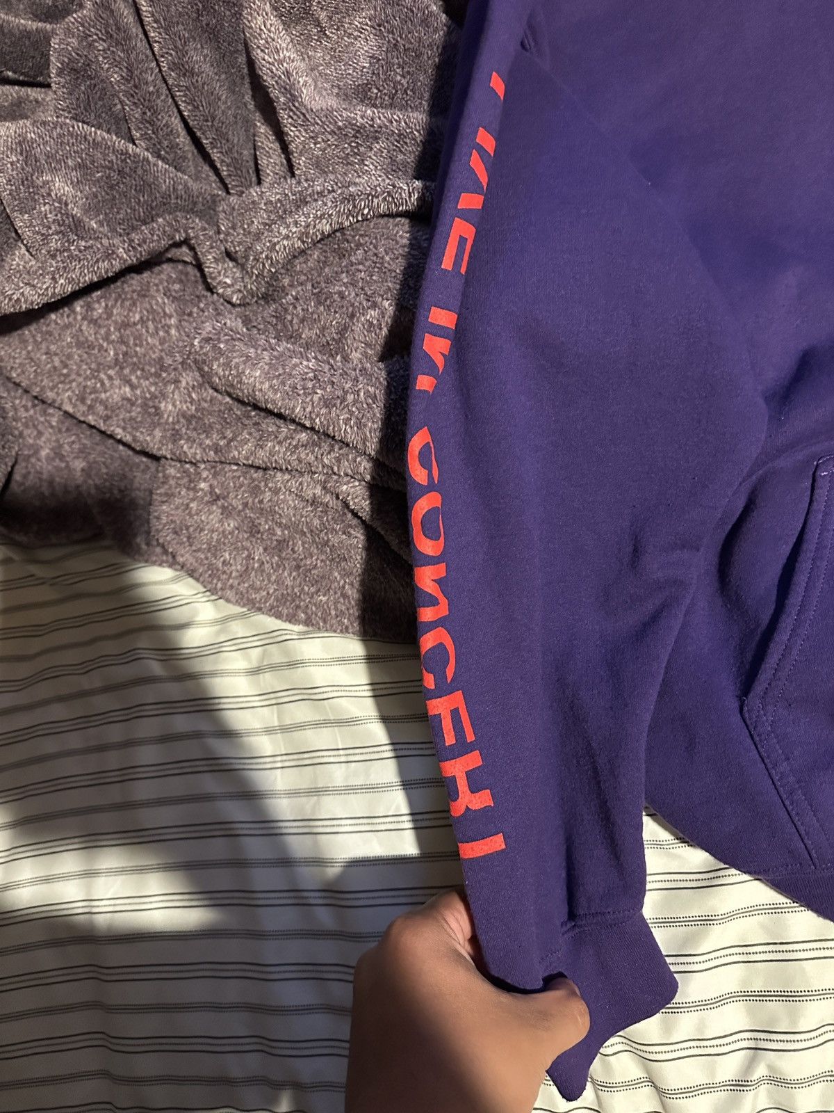 Travis Scott Travis scott birds live in concert Size US XXL / EU 58 / 5 - 2 Thumbnail