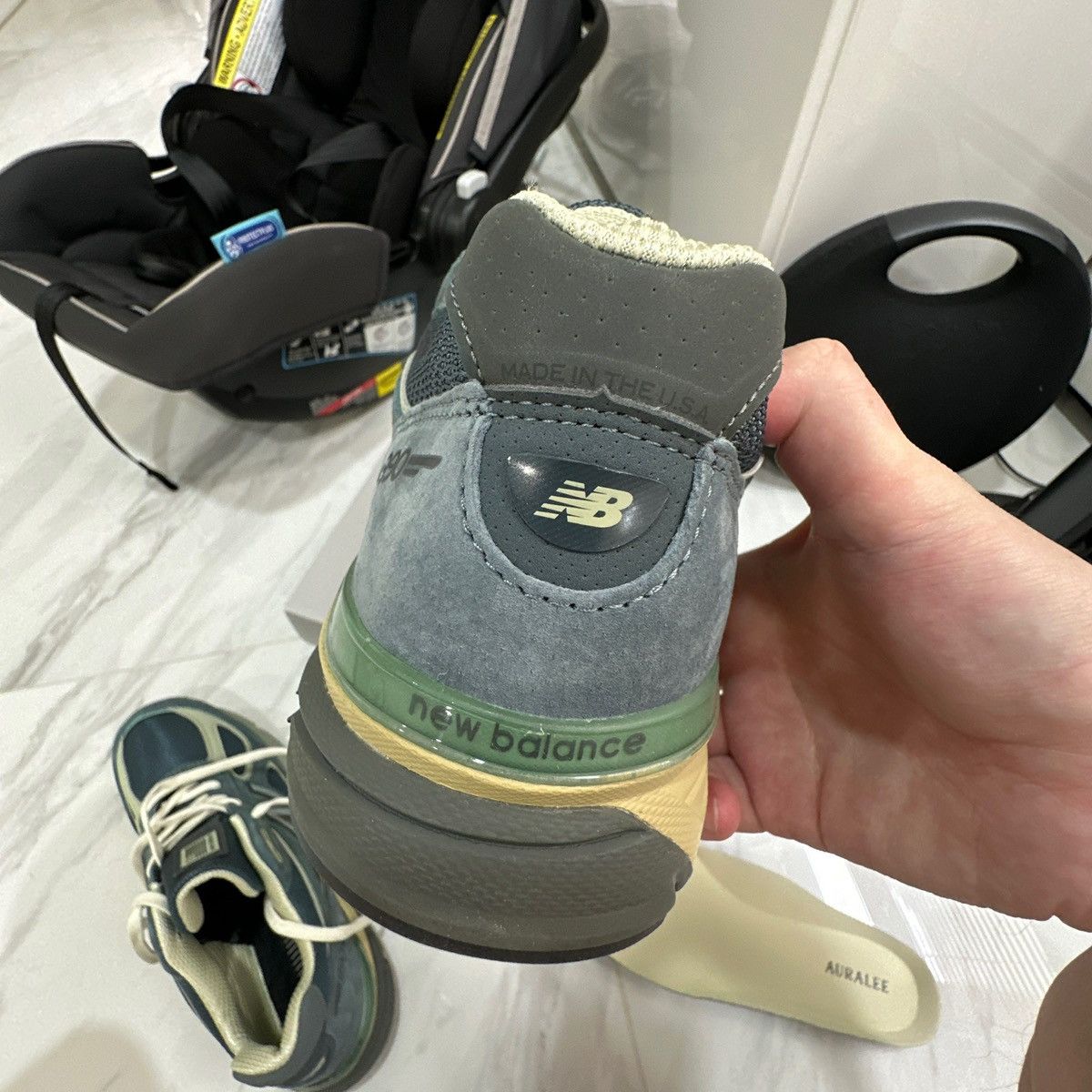 Auralee × New Balance New balance 990v4 x auralee Size US 10 / EU 43 - 20 Thumbnail