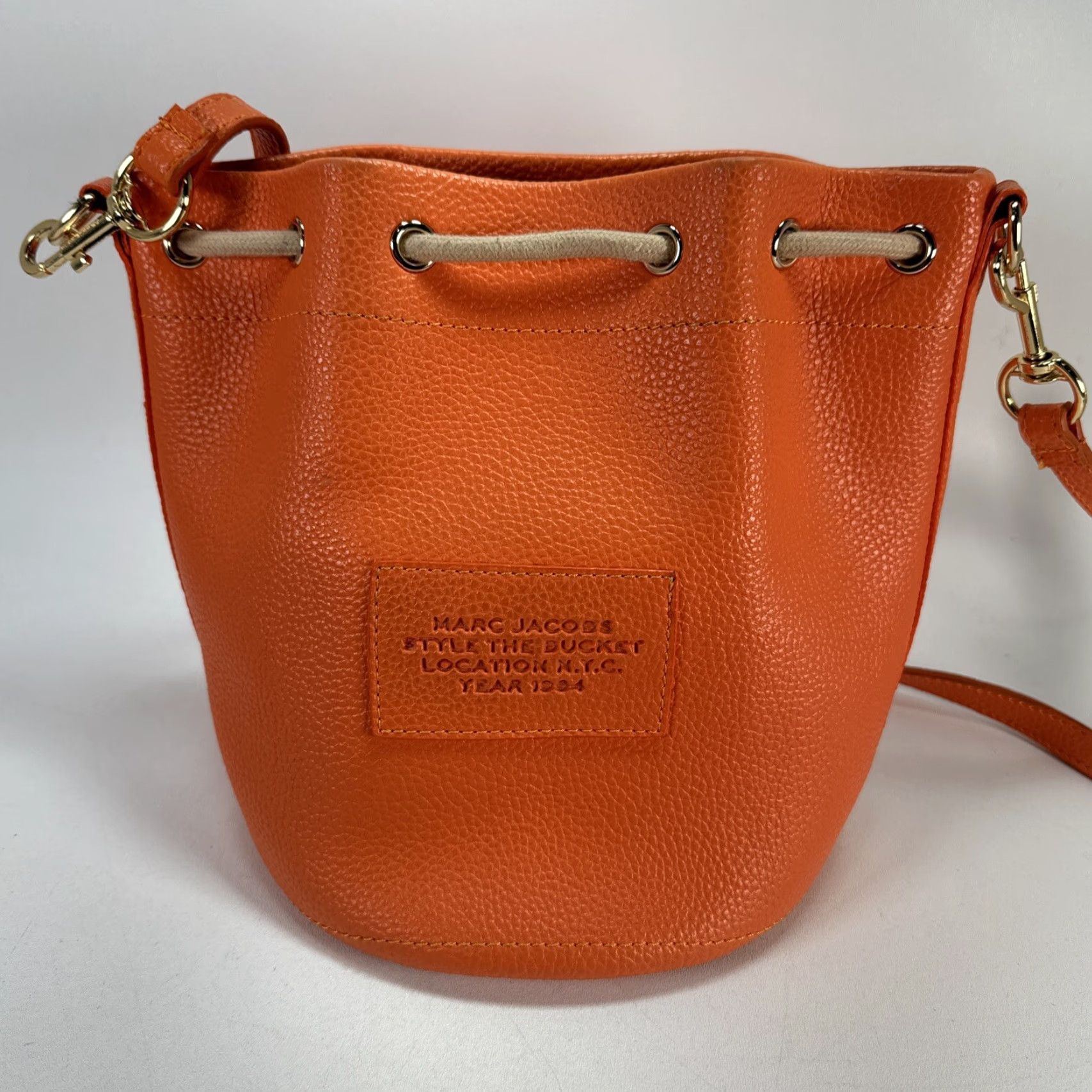 Marc Jacobs The Marc Jacob Bucket Bag Large Orange Leather Purse Size ONE SIZE - 3 Thumbnail
