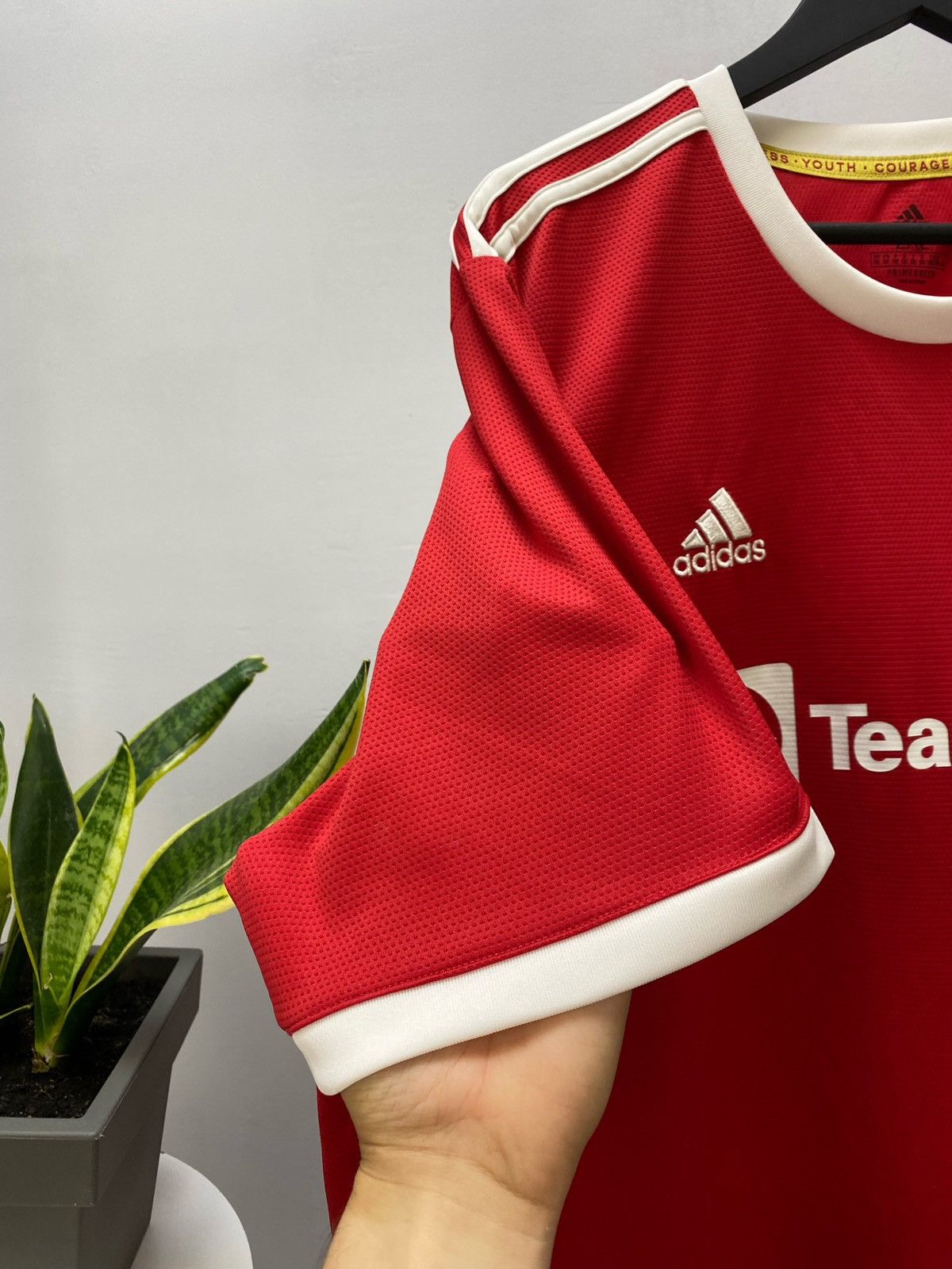 Adidas Manchester United 2021 2022 soccer jersey Football Shirt Size US XXL / EU 58 / 5 - 15 Thumbnail