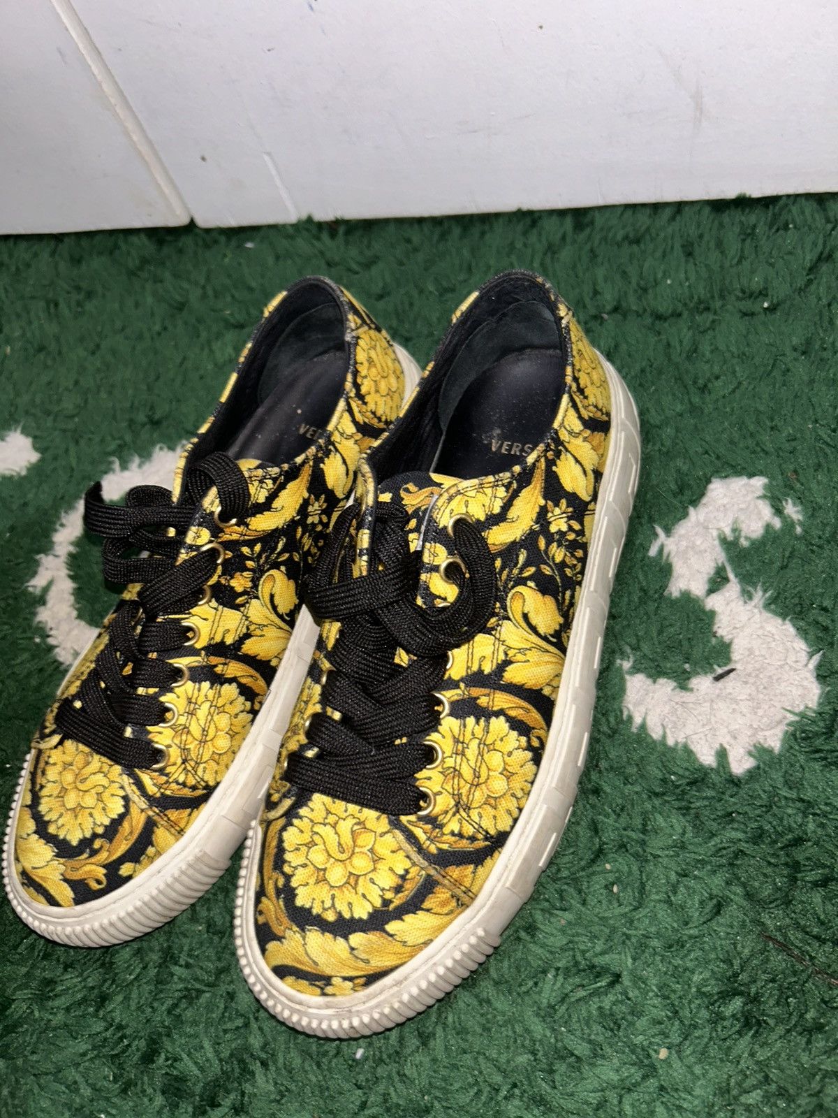 Versace VERSACE Gold & Black Barocco Grace Shoes size 7.5 men 5.5w Size US 5.5 / EU 38 - 4 Thumbnail