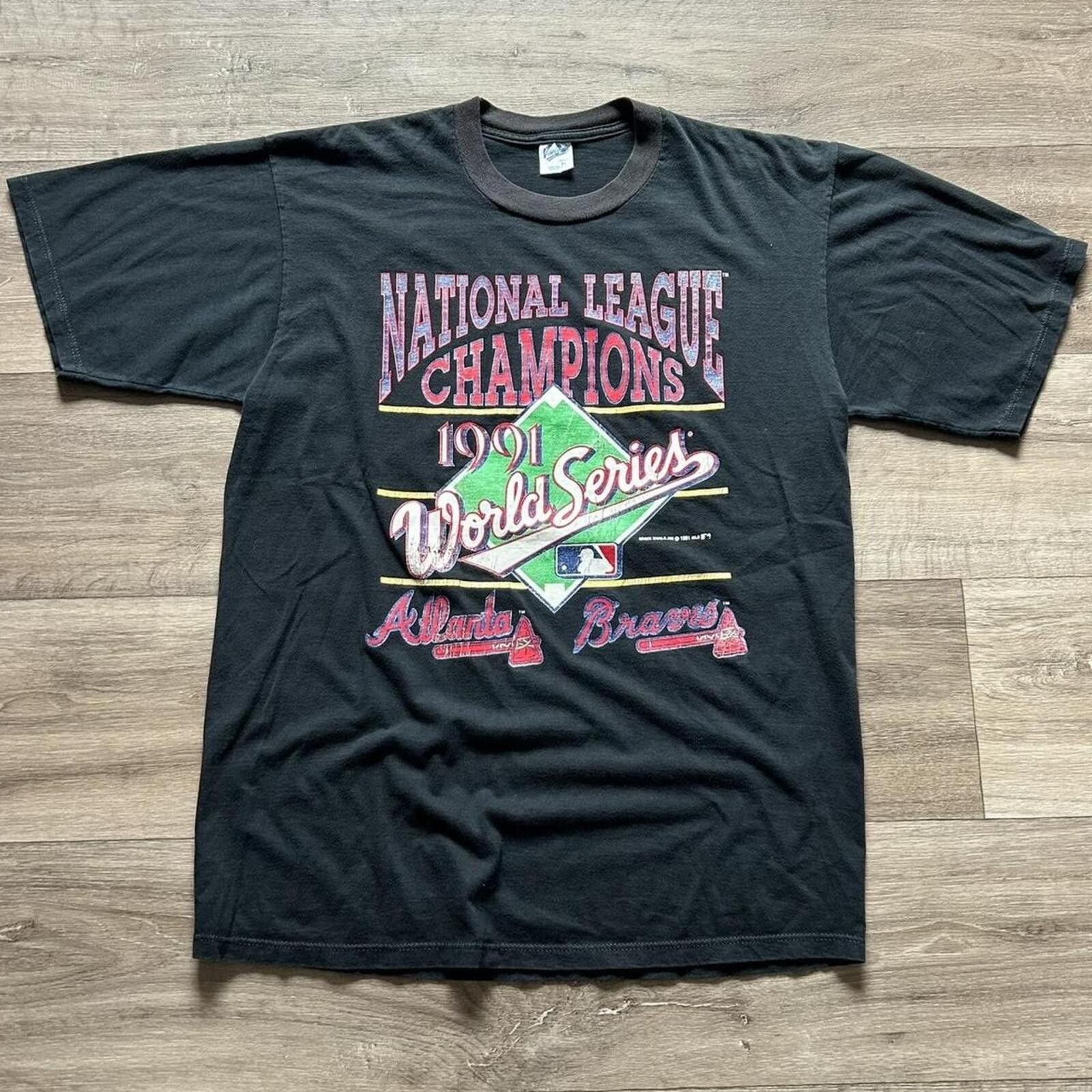 MLB Vintage 1991 Atlanta Braves World Series black T-shirt XL Size US XL / EU 56 / 4 - 1 Thumbnail