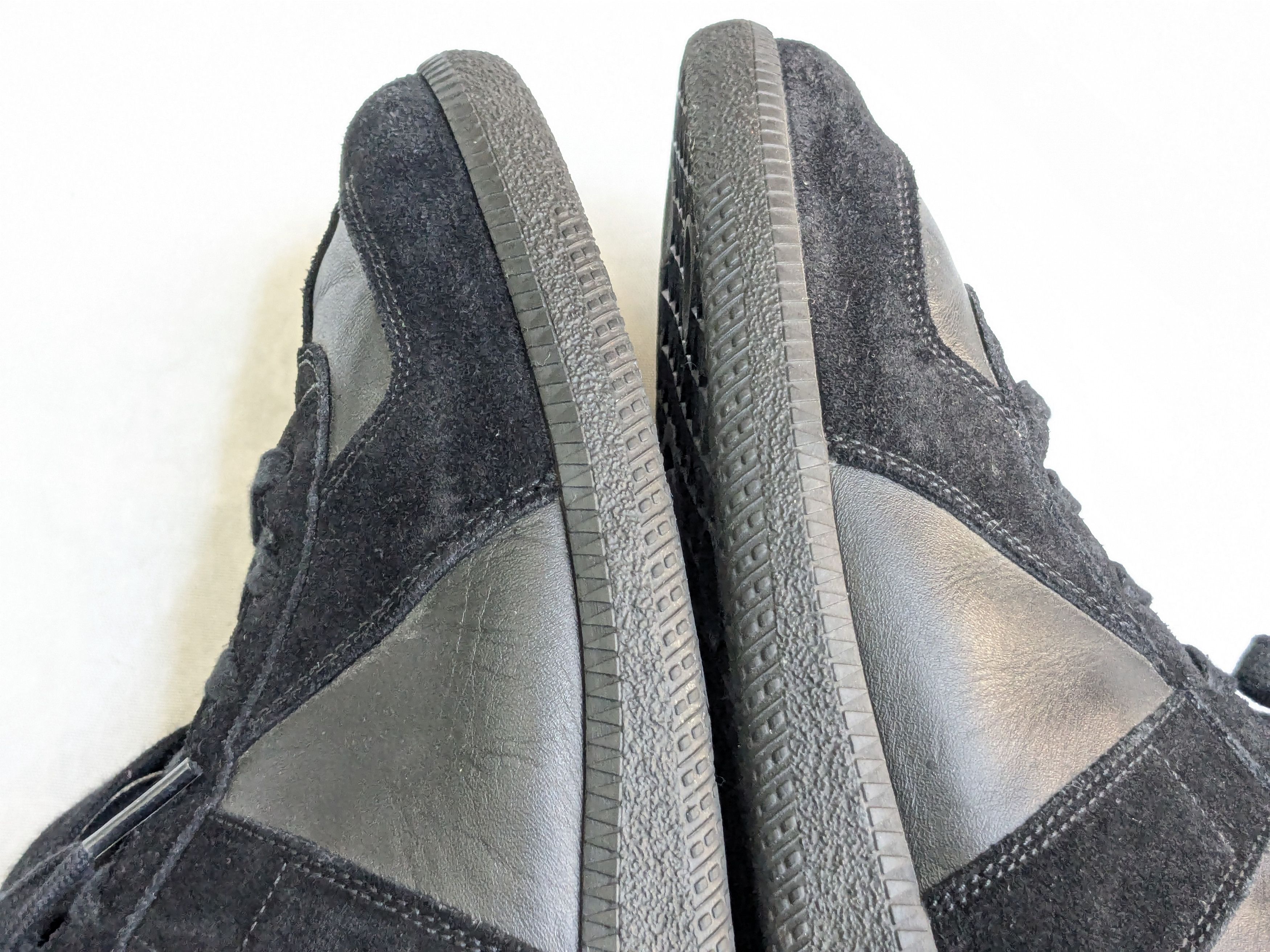 Maison Margiela Maison Margiela Replica GAT Black 11 44 Low Tops Size US 11 / EU 44 - 13 Thumbnail