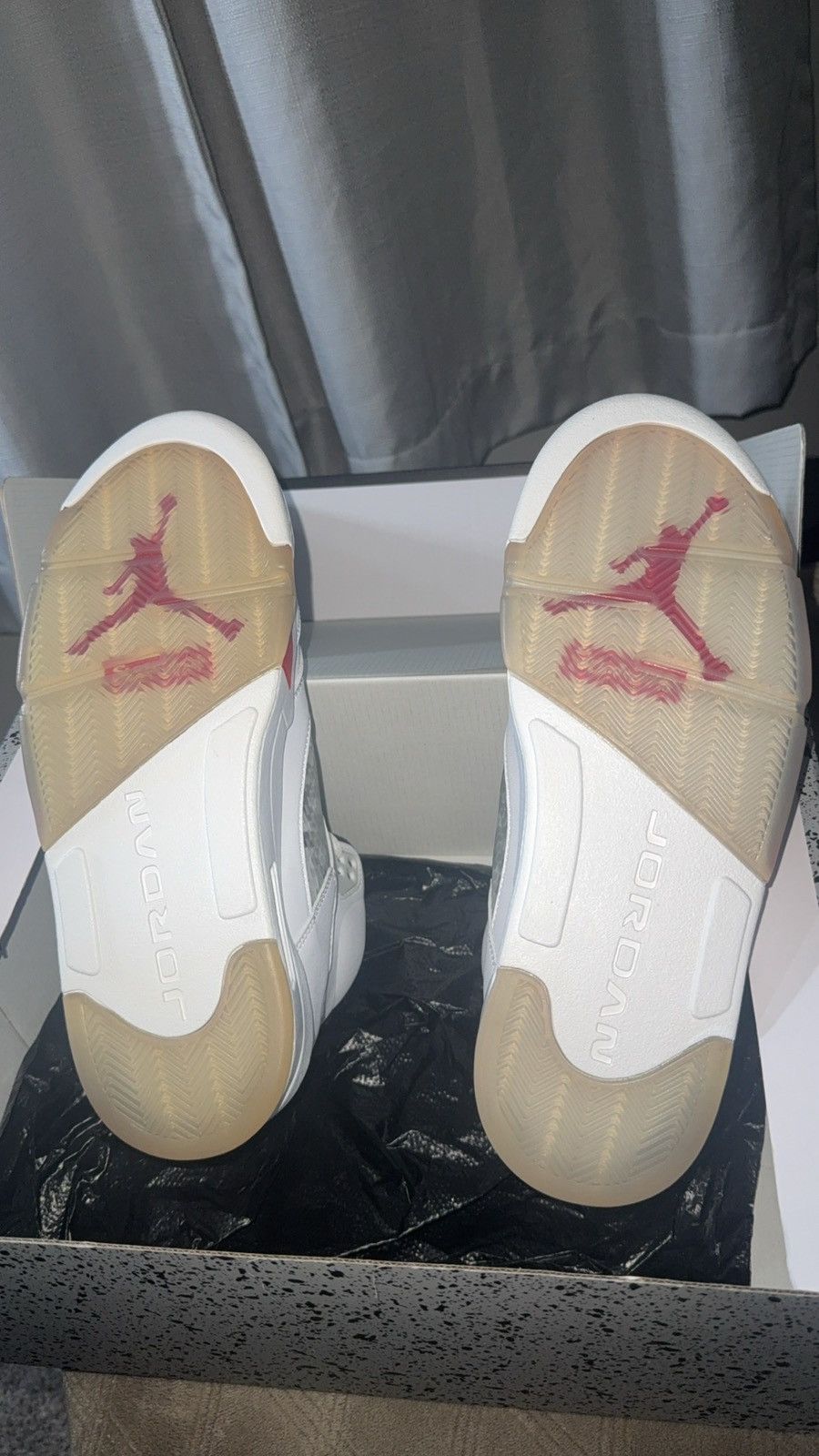 Jordan Brand × Supreme Jordan 5 white supreme Size US 11 / EU 44 - 10 Thumbnail