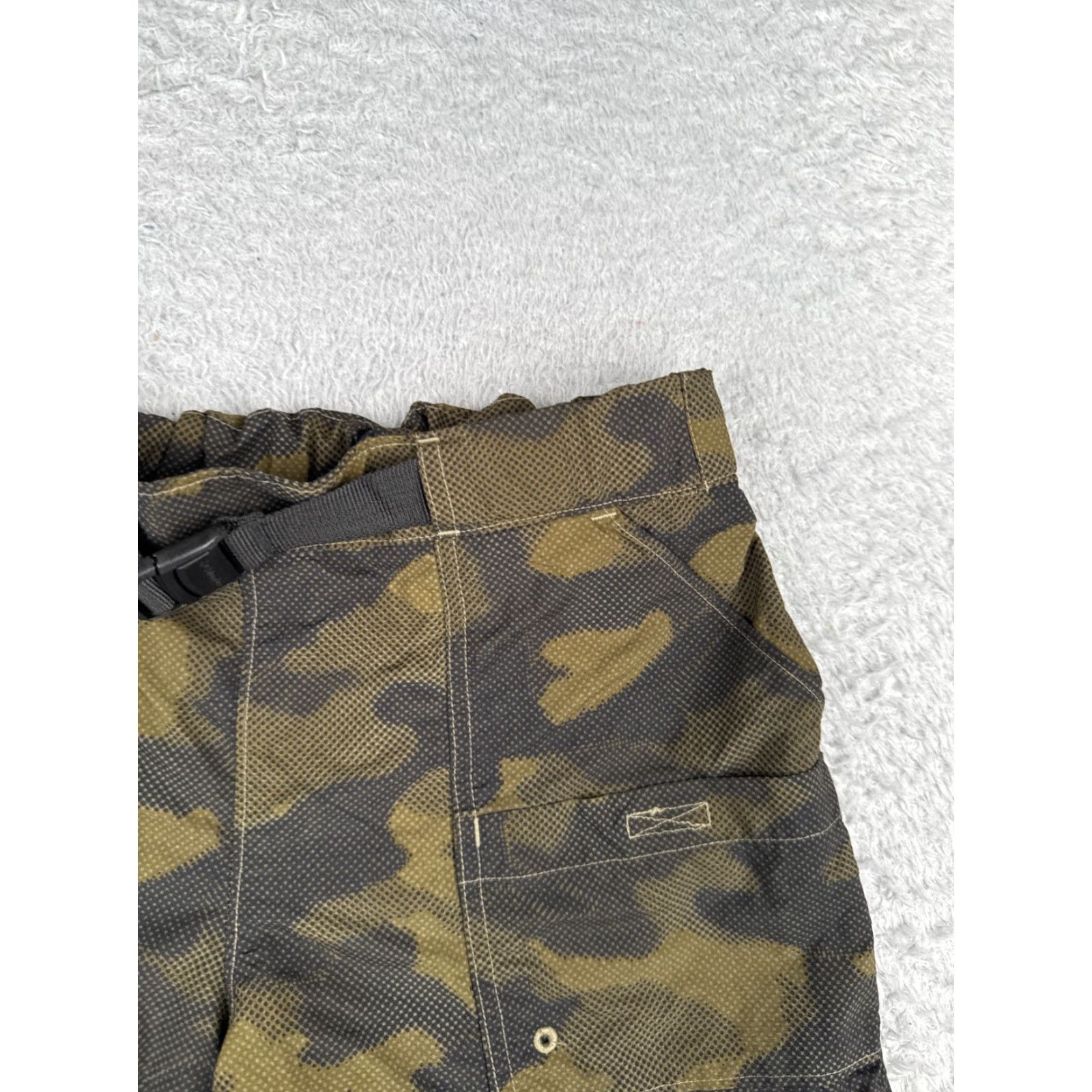 Vintage VINTAGE Columbia Cargo Shorts Womens Large Green Belted 4" Inseam Hiking Camp/Activewear Womens L Green Cargo Shorts Size 36" / US 14 / IT 50 - 5 Thumbnail