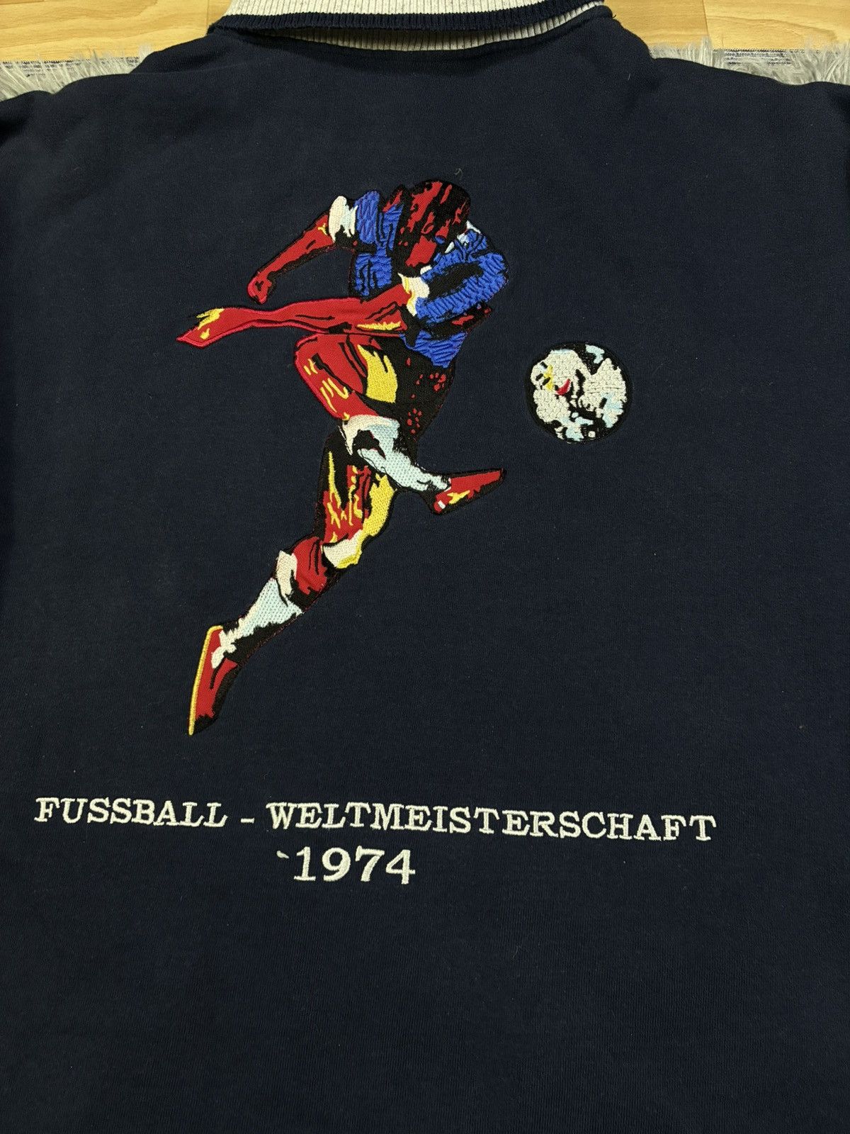 Adidas Mens Adidas WM 1974 “ Franz Beckenbauer “ Sweatshirt Size L Size US L / EU 52-54 / 3 - 3 Thumbnail
