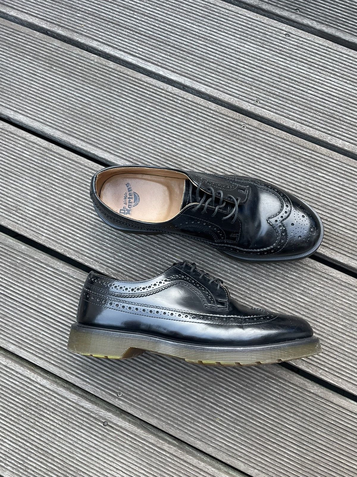 Dr. Martens Dr.Martens Wingtip Oxford Brogue Men's Black Leather Boots Size US 10 / EU 43 - 2 Thumbnail