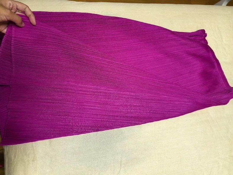 Issey Miyake Issey Miyake size:3 Rose-pink pleated skirt Size 31" - 4 Thumbnail