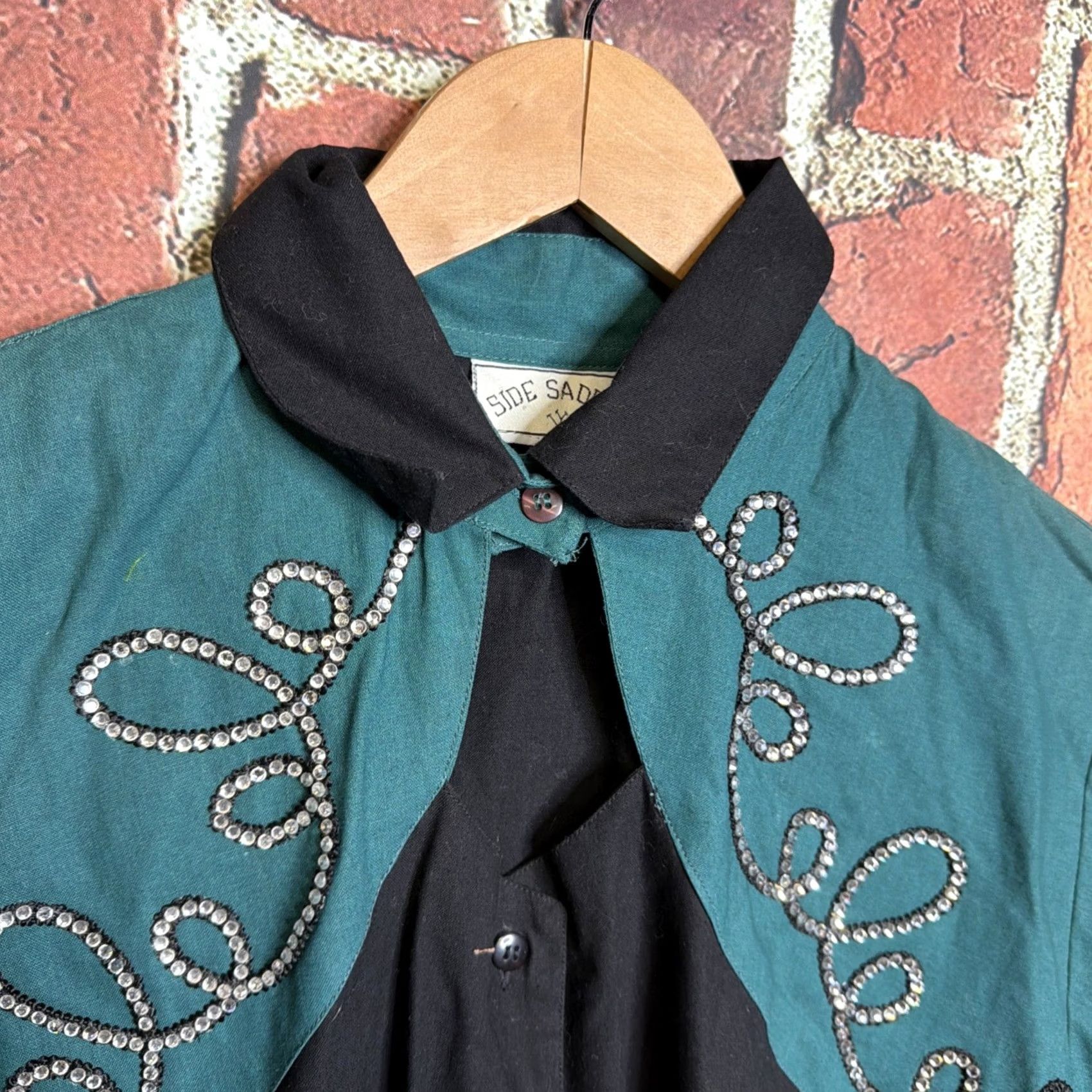 Vintage VINTAGE Side Saddle Western Shirt Womens Small Black NWT Embroidered Beaded 100% Cotton Buttons Size S / US 4 / IT 40 - 2 Thumbnail