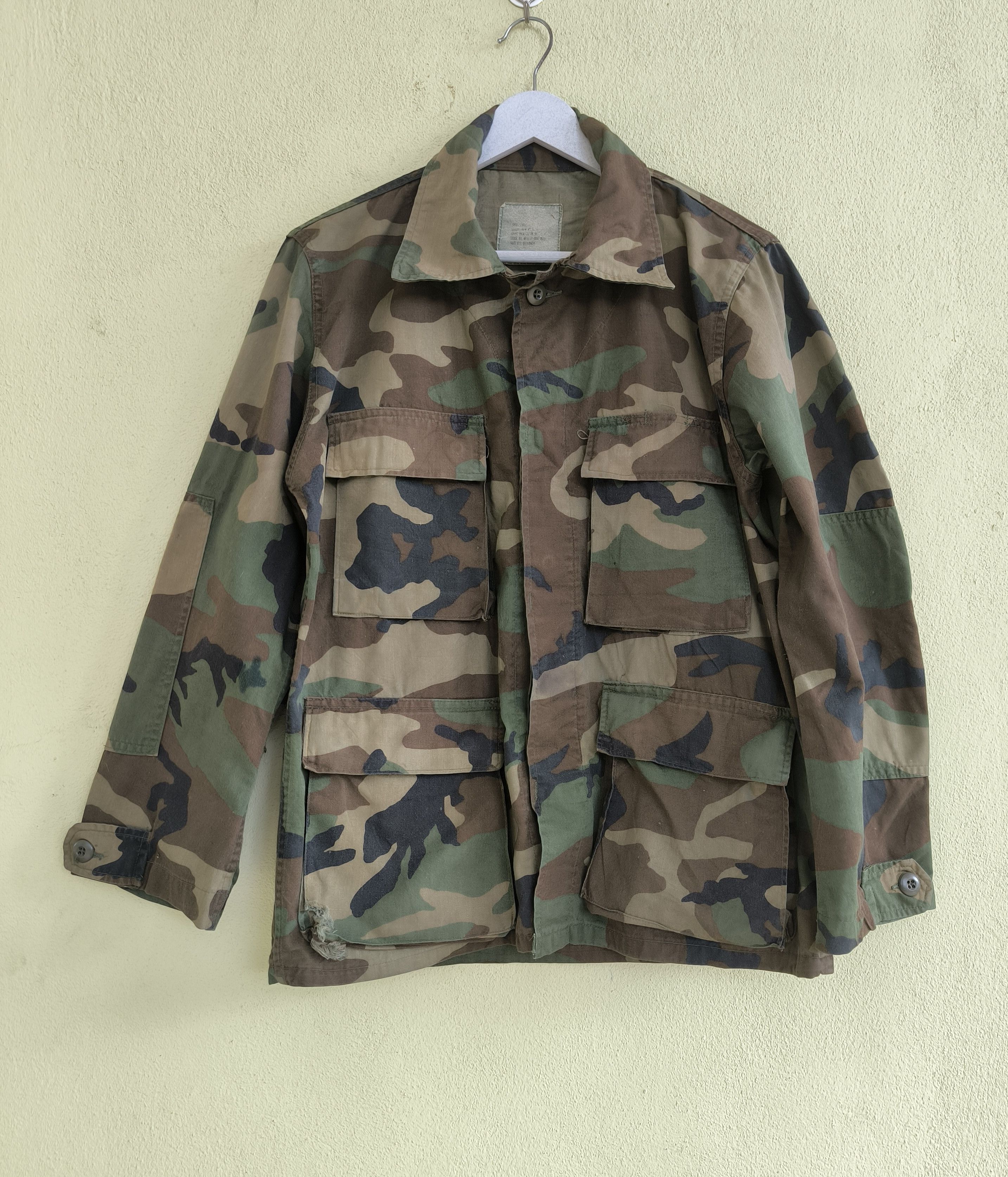 Vintage Vtg military woodland combat camo field jacket Size US M / EU 48-50 / 2 - 1 Thumbnail