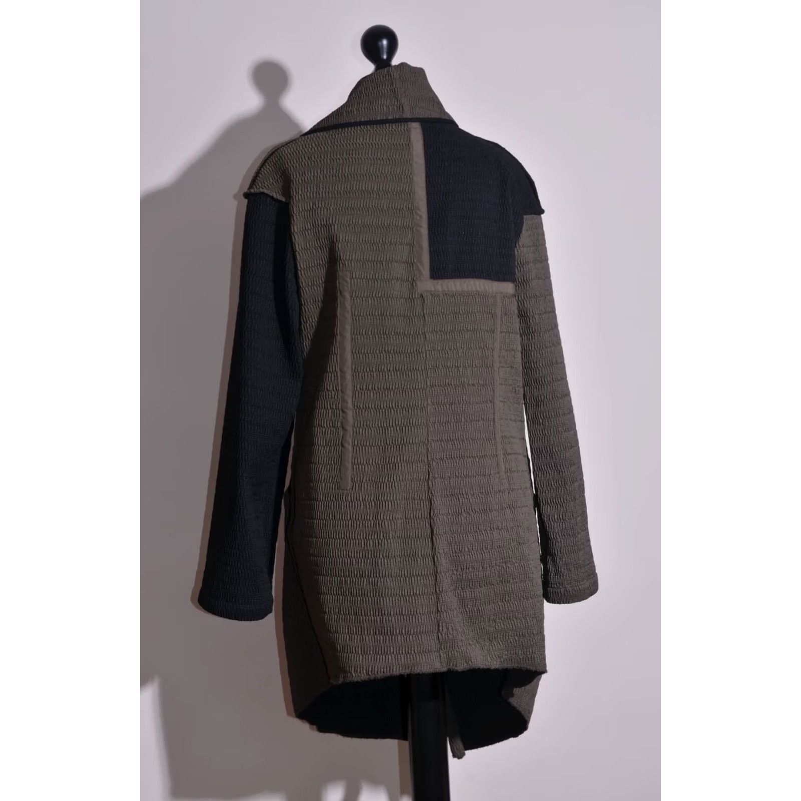 Vintage ABSOLUT by Zebra Jacket Women Regular XS? 1? Black Brown Coat / Overcoat Polyester Mid-Length - Ladies Casual Travel - 1 Adjusted Size XS / US 0-2 / IT 36-38 - 6 Thumbnail