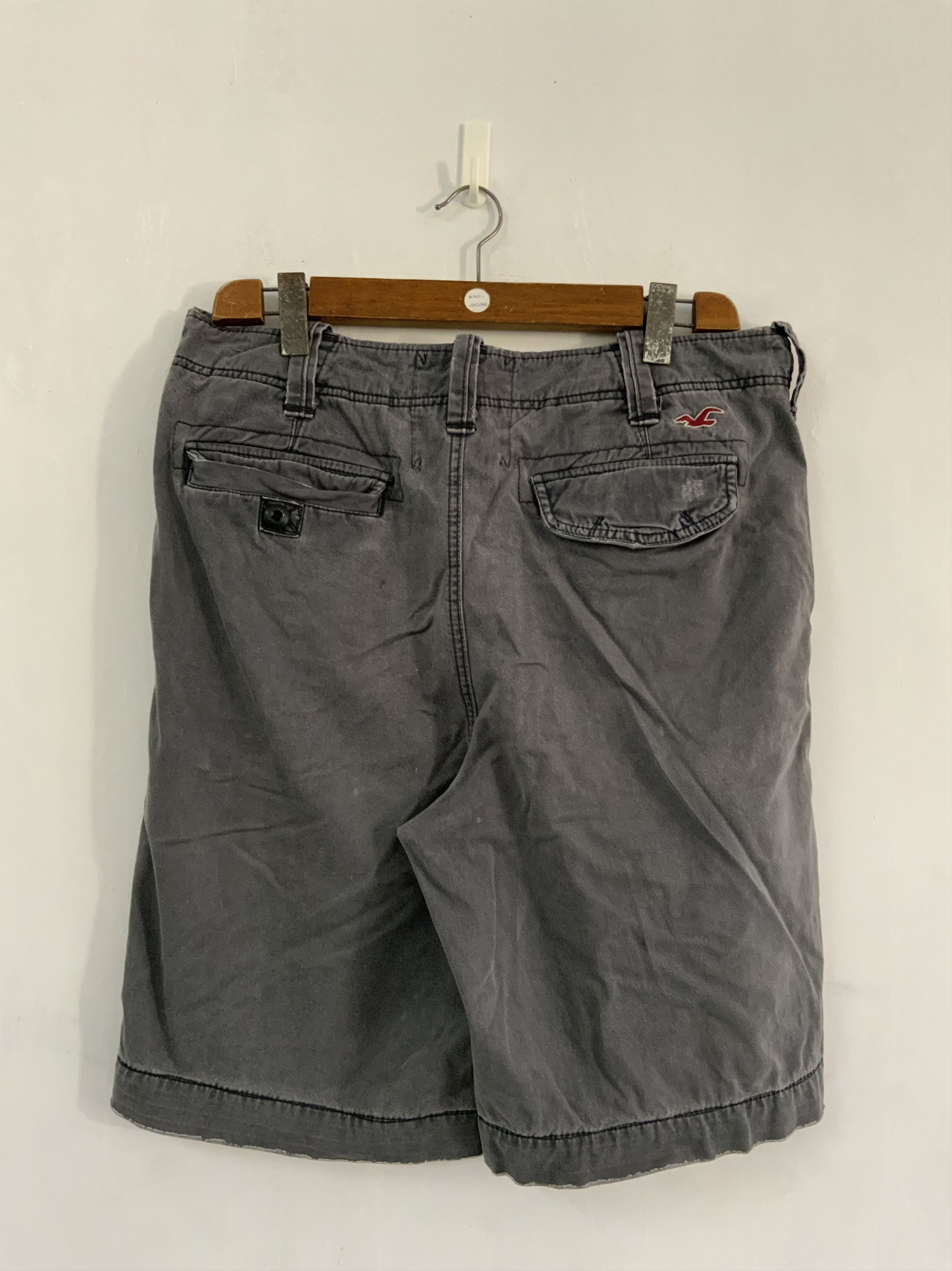 Hollister Hollister Fade Shorts Size US 34 / EU 50 - 2 Thumbnail