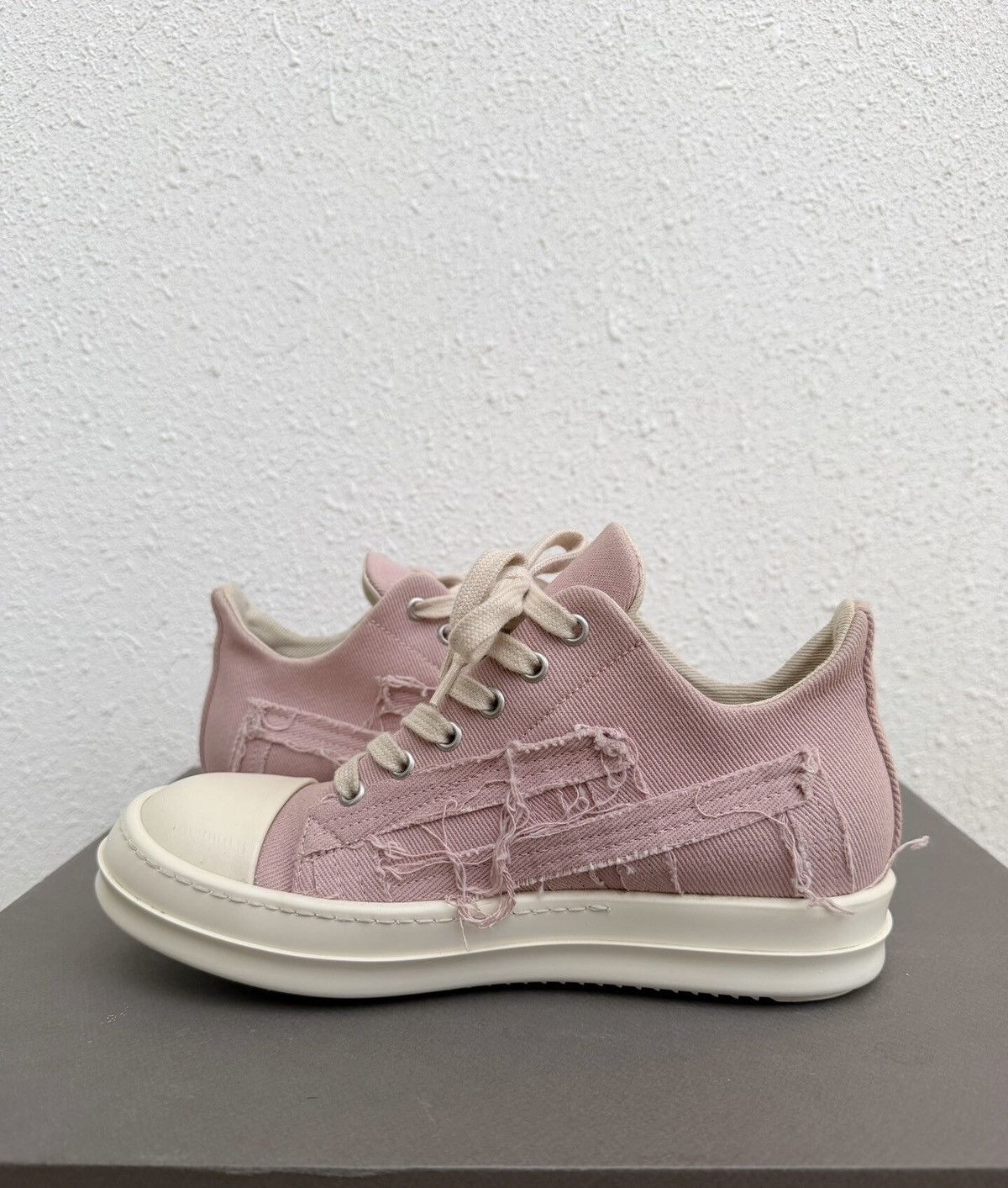 Rick Owens Rick Owens DRKSHDW distressed pink white low-top sneakers Size US 6 / IT 36 - 2 Thumbnail
