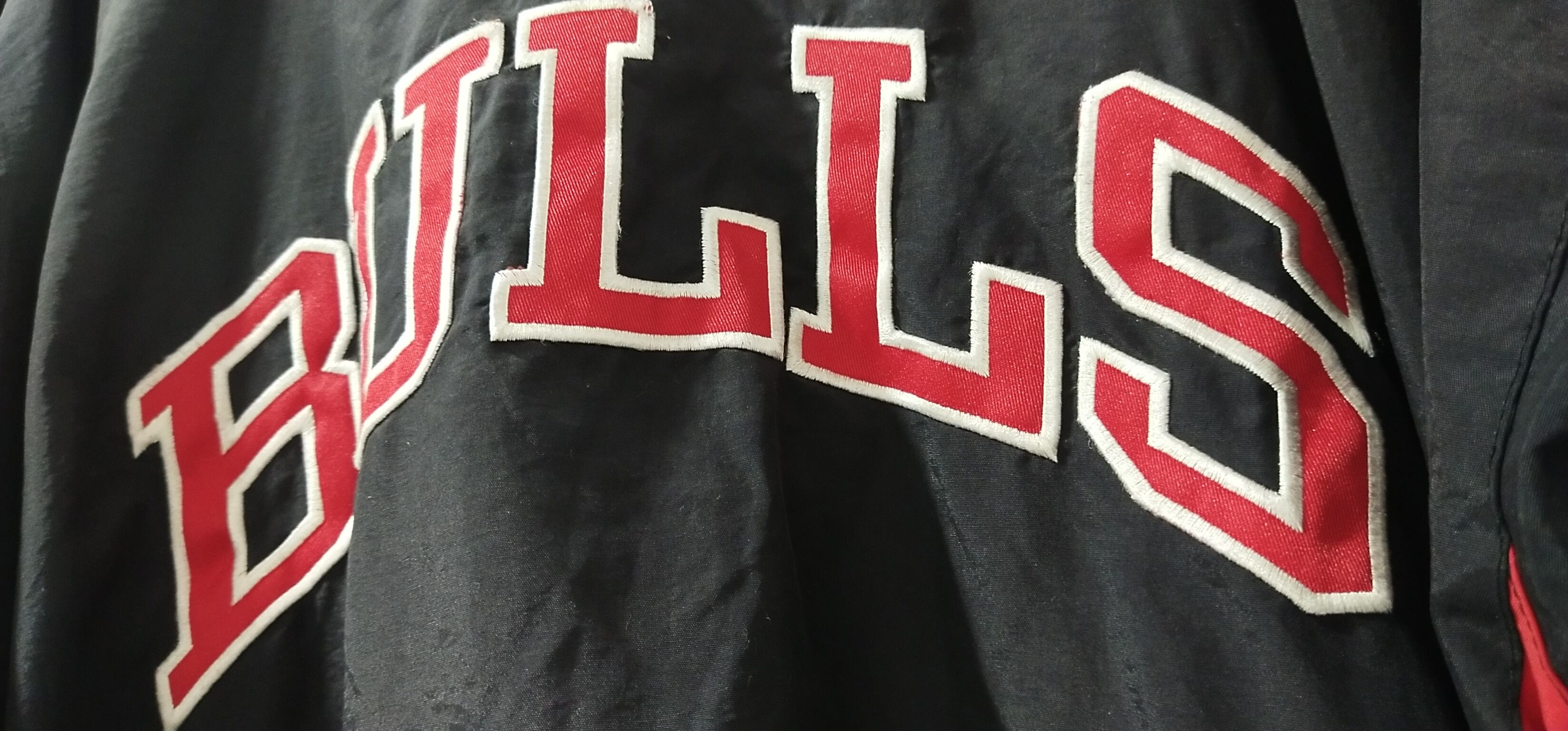 👺Final Drop Rare 2 in 1Sweater Chicago Bulls x Starter