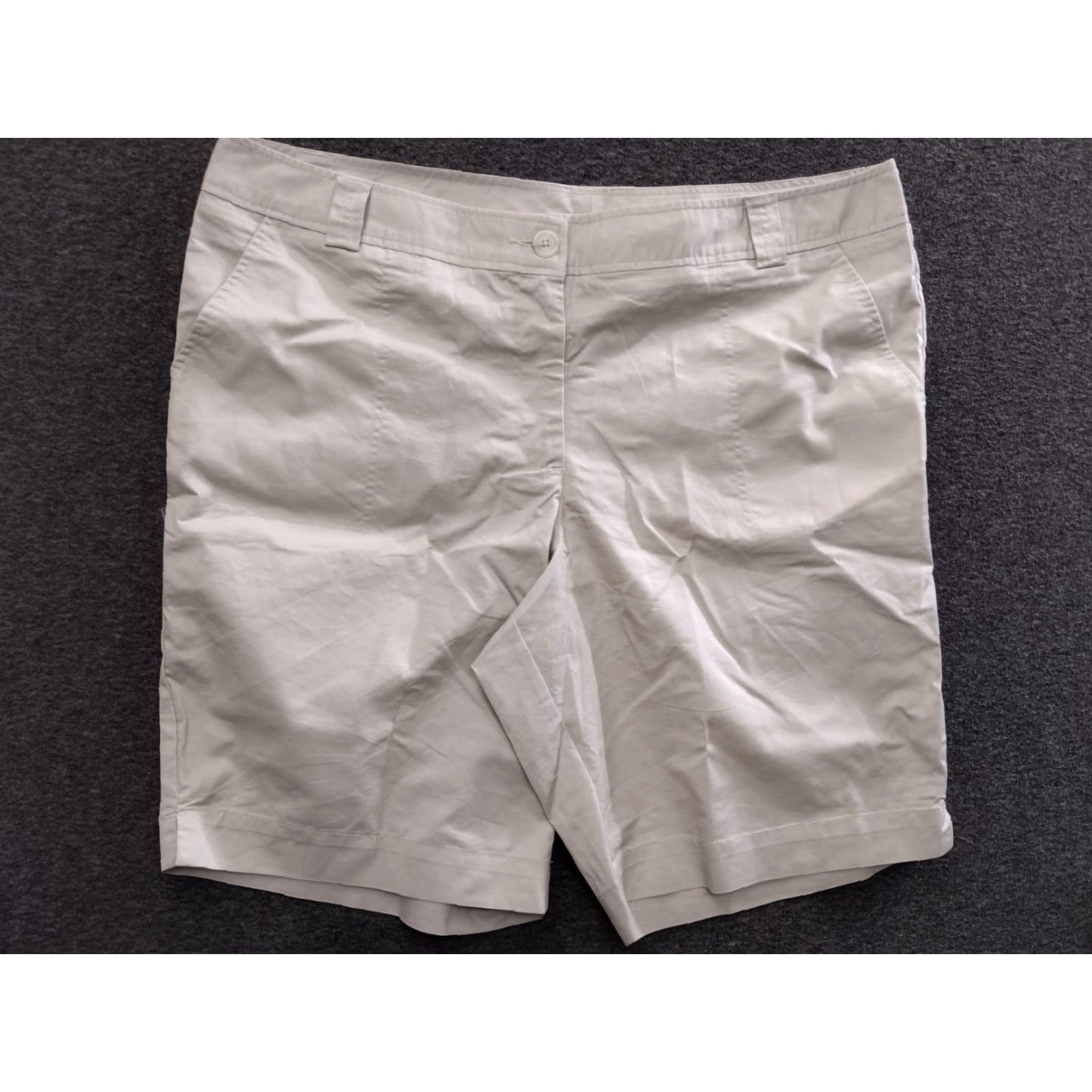 Vintage White Stag Women's Chino Style Shorts Beige Size 18W Size 40" / US 18 - 2 Thumbnail