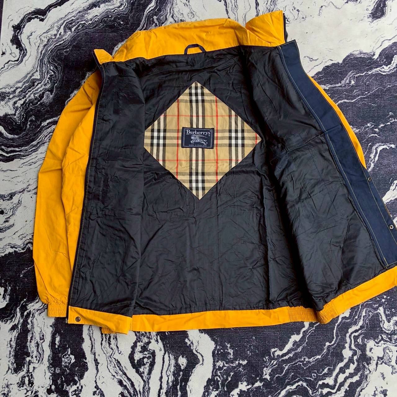 Burberry Vintage 90s Burberrys Yellow Windbreaker Jacket Size US L / EU 52-54 / 3 - 2 Thumbnail