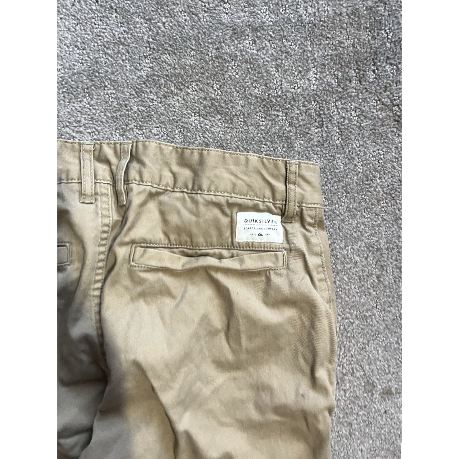 Quiksilver Quicksilver Shorts Men 29 Beige Khaki Flat Front Cotton Bermuda Straight Fit Size US 29 - 2 Thumbnail