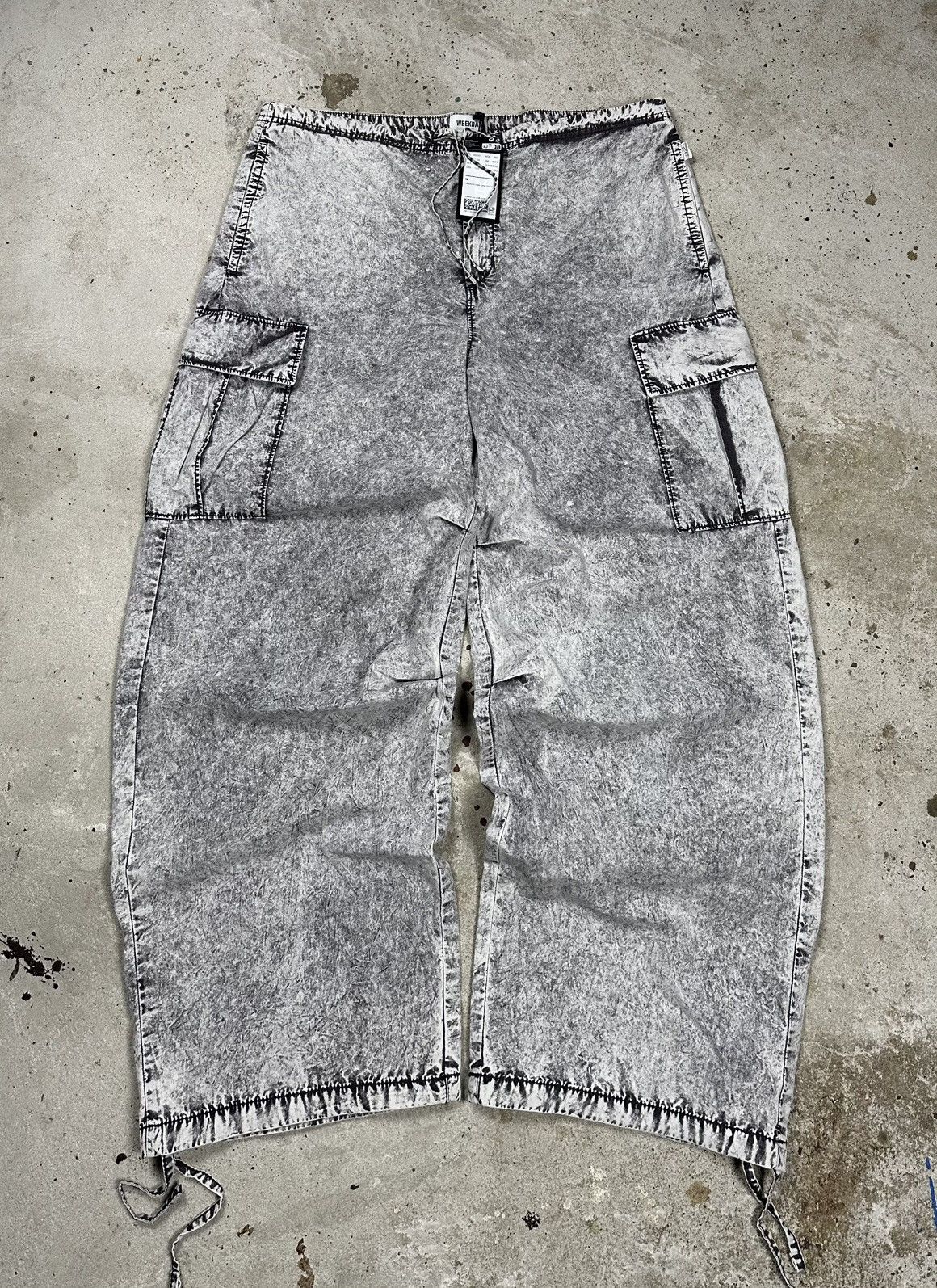 Weekday DSWT Weekday Parachute Loose Baggy Cargo Trousers Pants Size US 32 / EU 48 - 1 Thumbnail