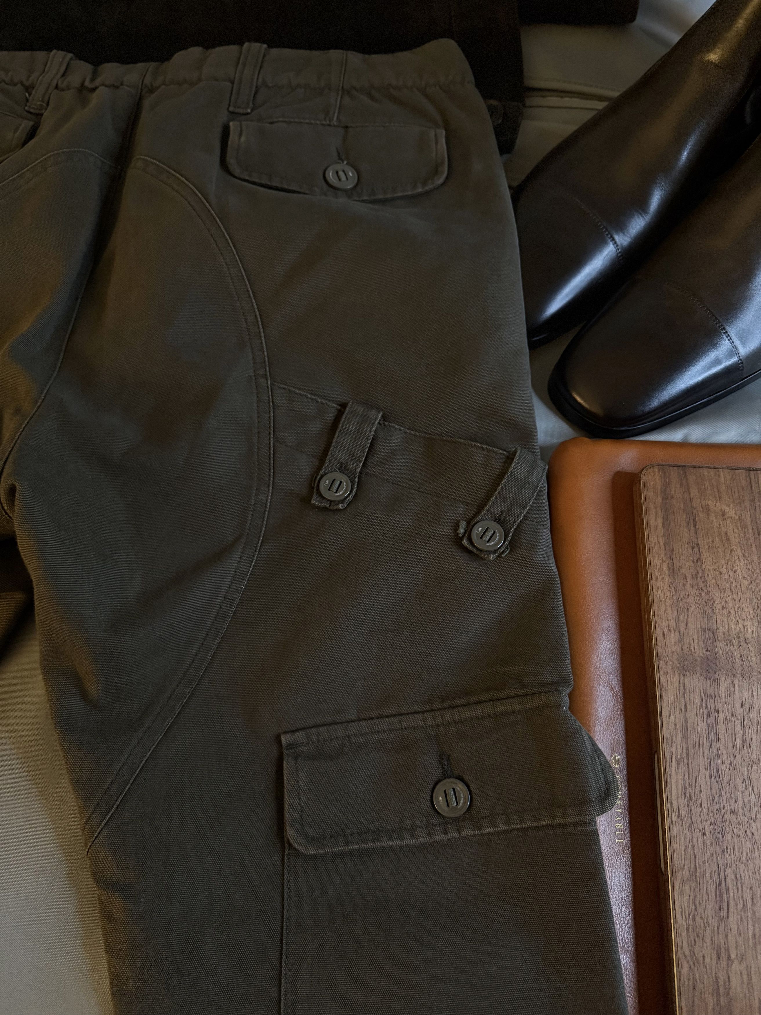 Alexander McQueen Ultimate Rare $2,500 w/tax MCQUEEN Handmade Cargo Pants Size US 32 / EU 48 - 17 Thumbnail