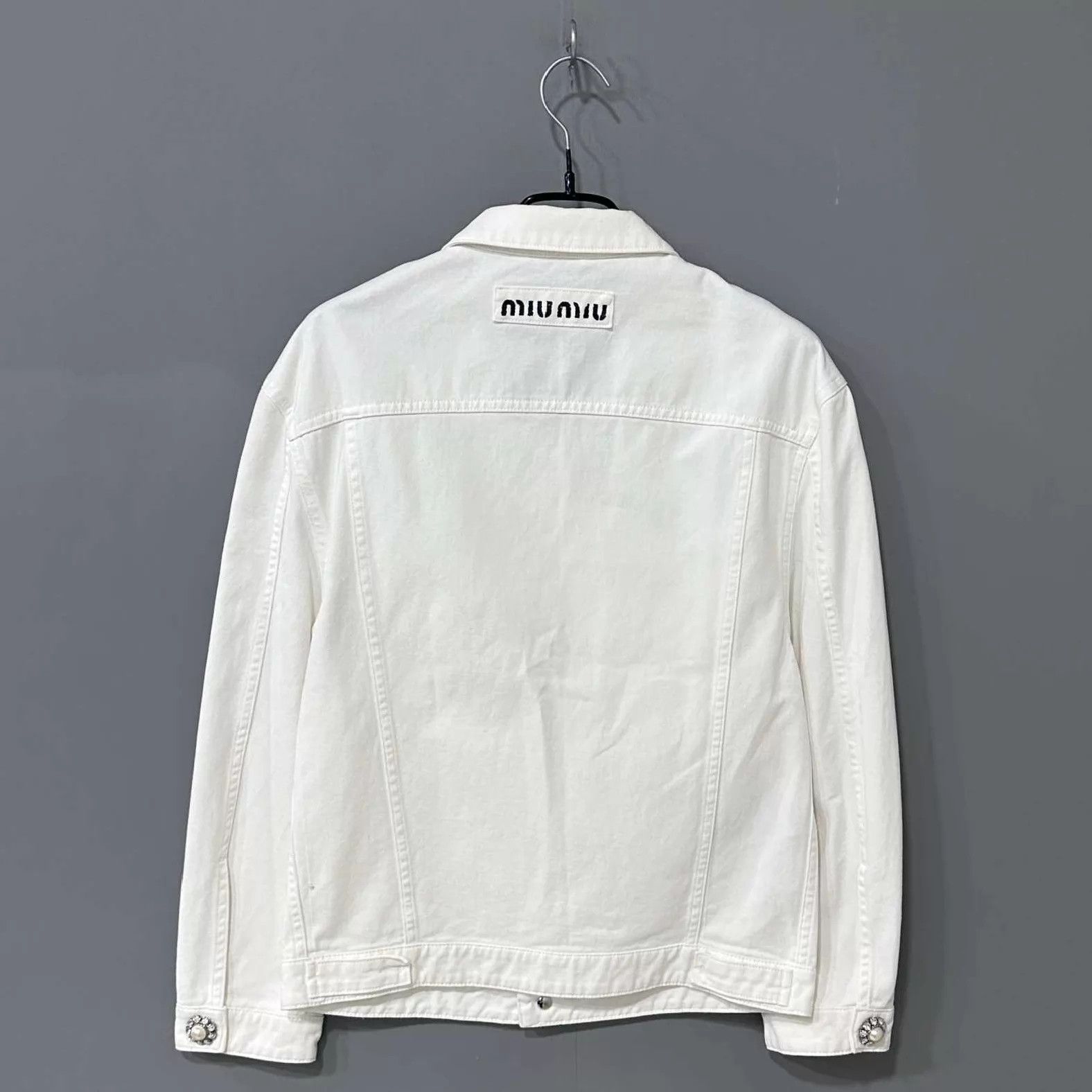 Miu Miu MIU MIU Pearl & Crystal Button Denim Jacket Women's 36 Size XS / US 0-2 / IT 36-38 - 3 Thumbnail