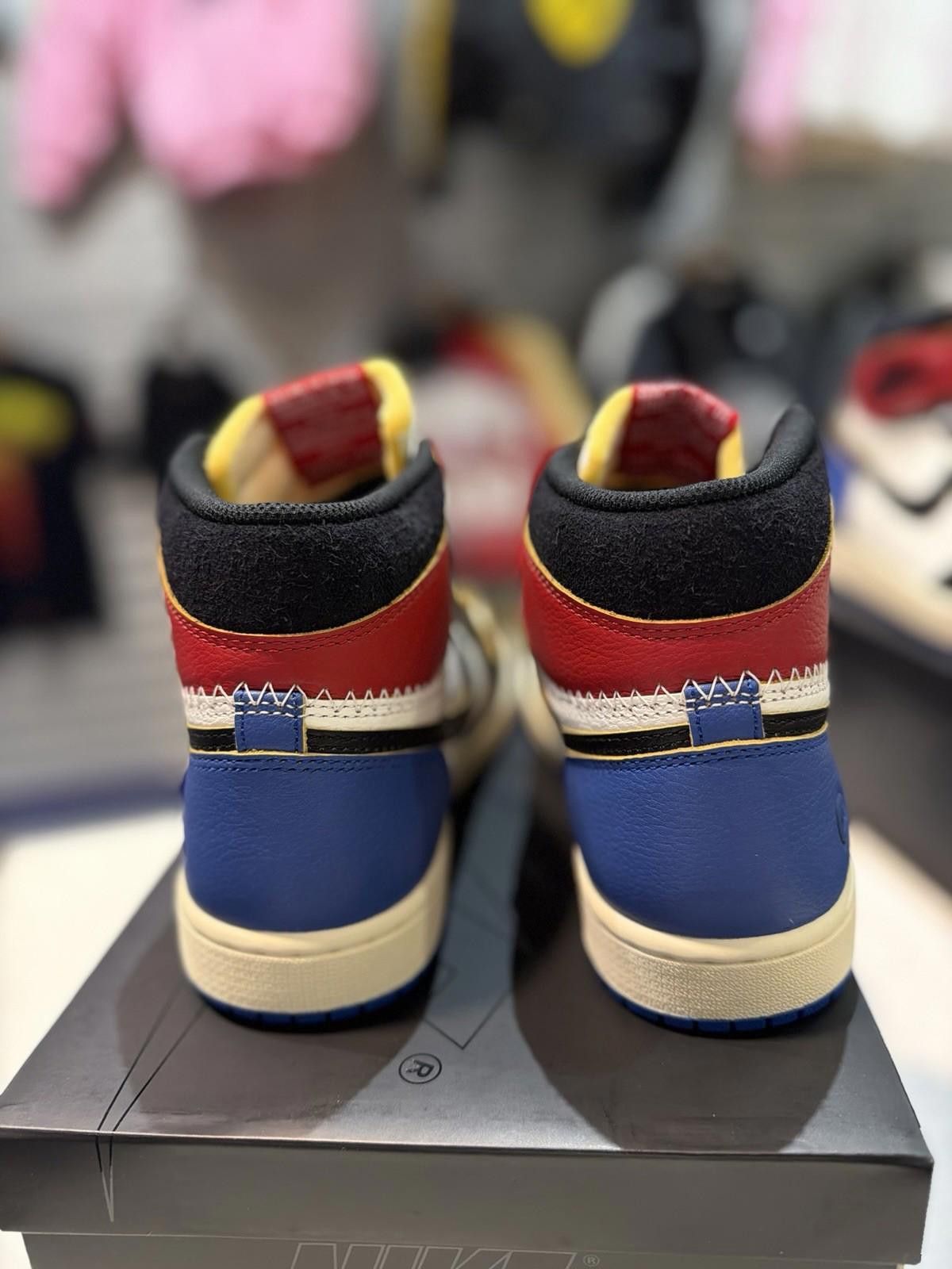 Jordan Brand Air Jordan 1 x Union x Fragment Black and Varsity Red (7.5) Size US 7.5 / EU 40-41 - 5 Thumbnail