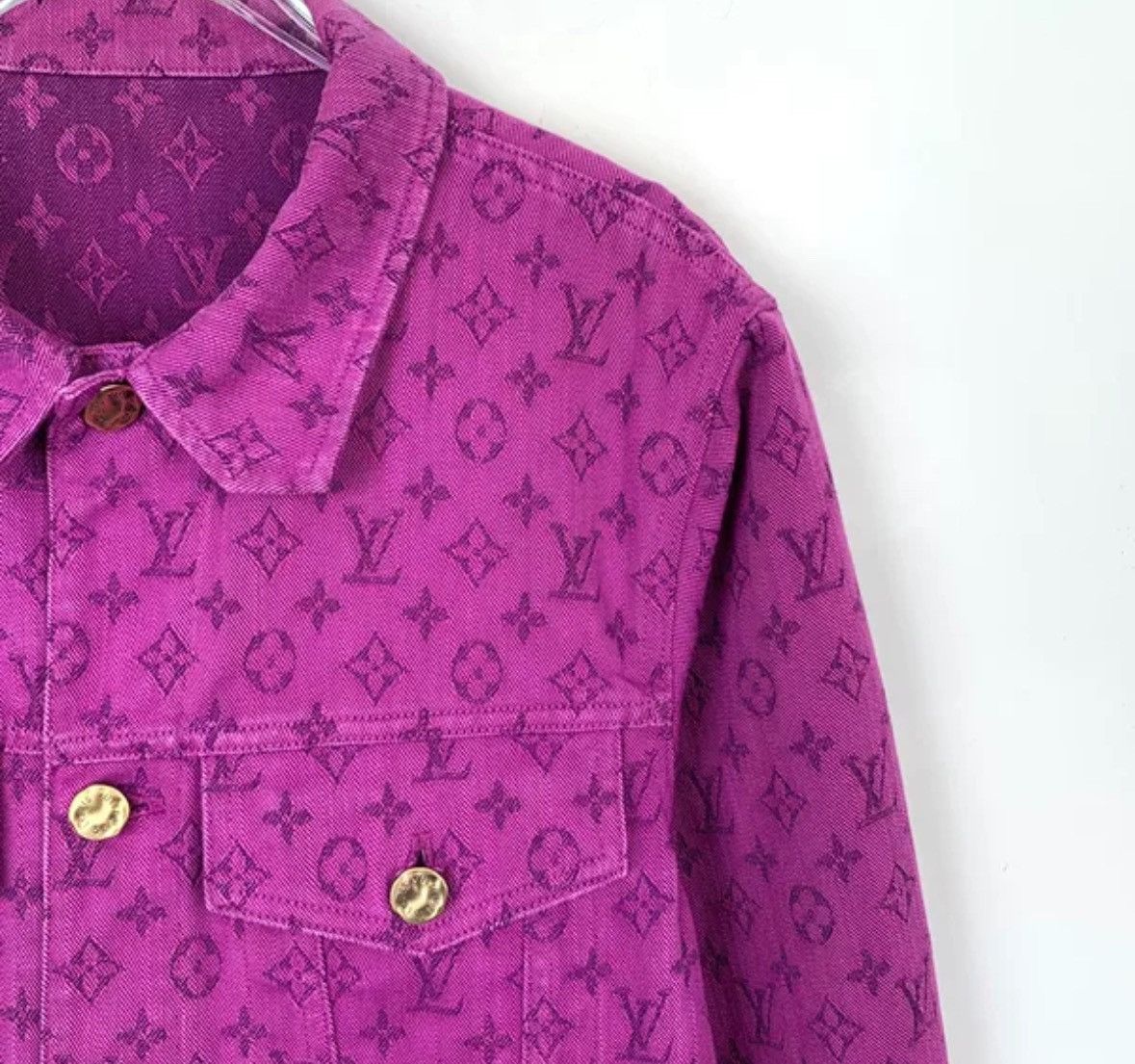 Louis Vuitton Louis Vuitton Lv purple logo with cotton denim jacket Size US M / EU 48-50 / 2 - 3 Thumbnail