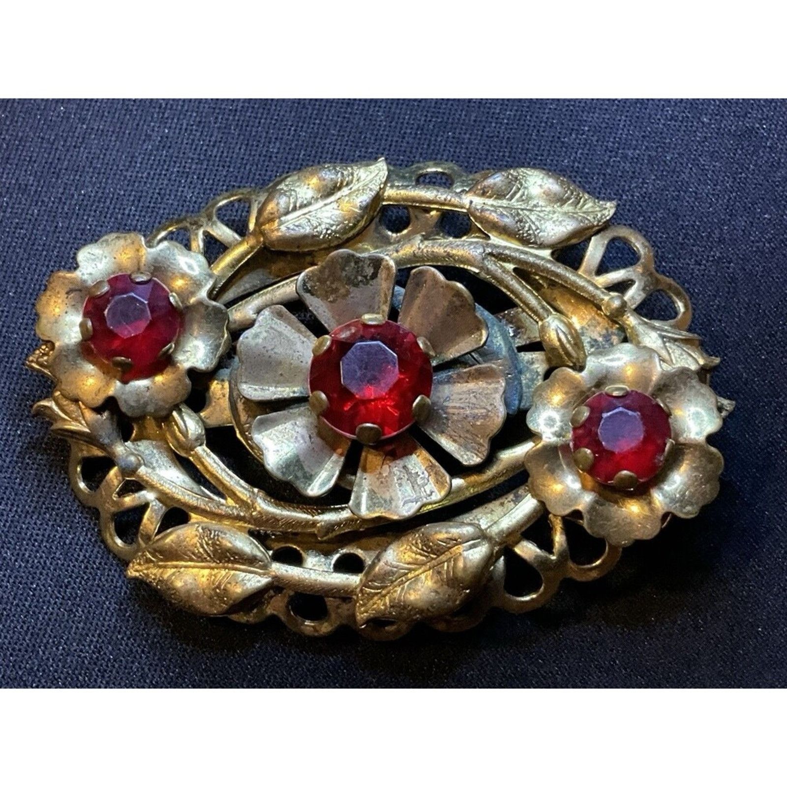 Other Very Rare 1940’s Floral Brooch Red Rhinestones Gold Tone Size ONE SIZE - 2 Thumbnail