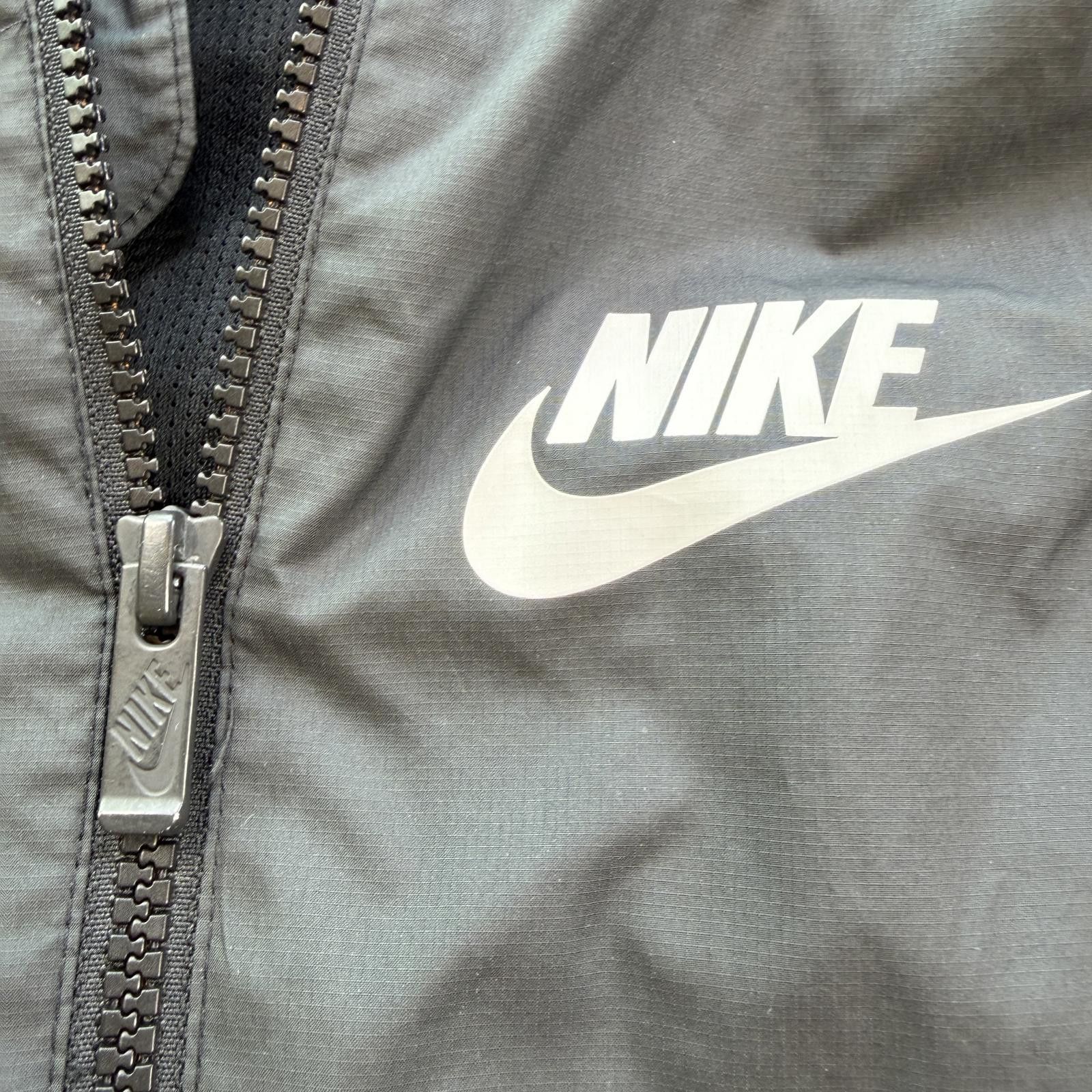 Nike Nike Windbreaker Jacket Mens Large Gray Full Zip Hooded Size US L / EU 52-54 / 3 - 7 Thumbnail
