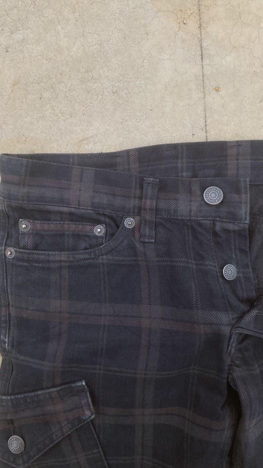 Hysteric Glamour Hysteric Glamour Plaid Cargo Shorts 3/4 Length Y2K Size 29" - 2 Thumbnail