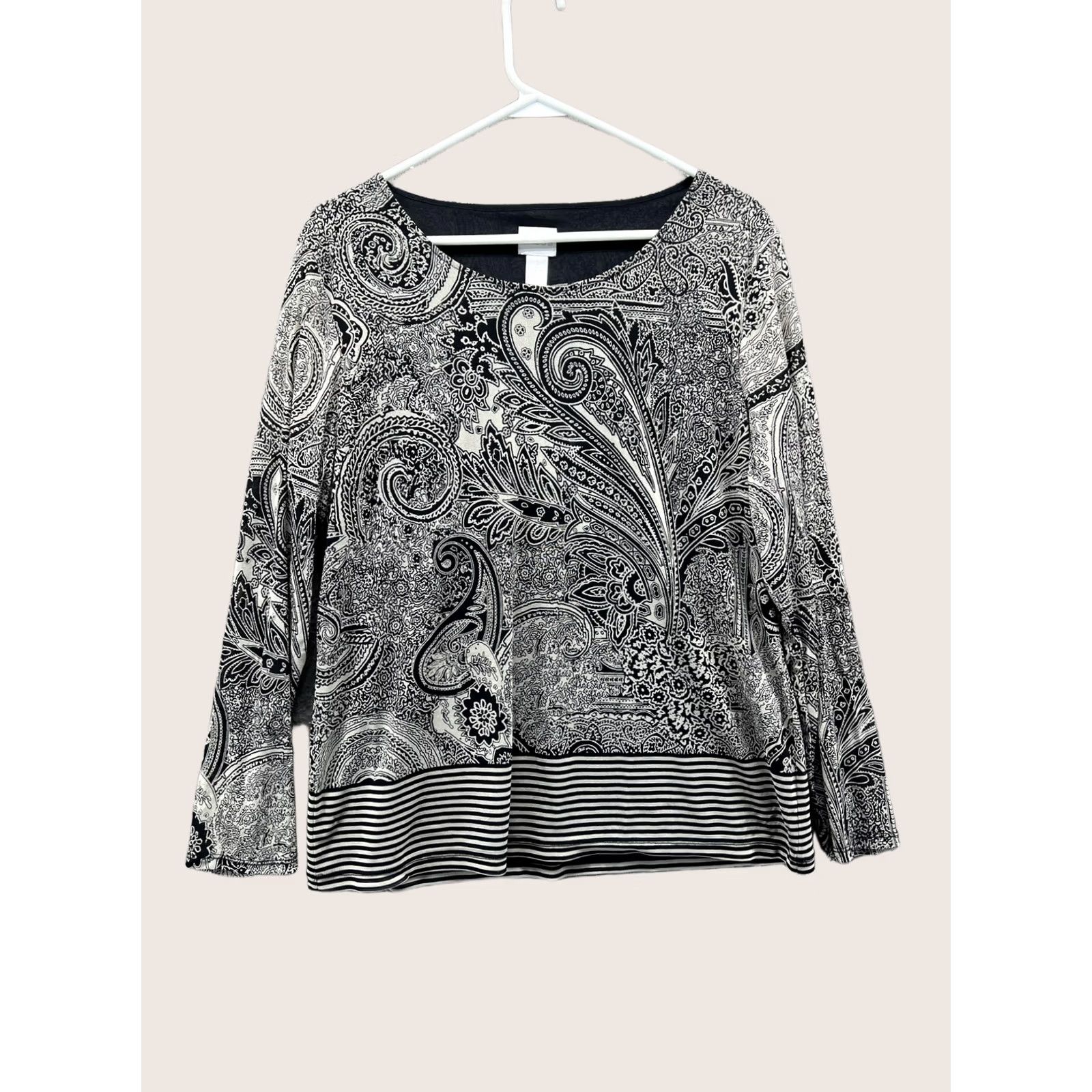 Vintage Chico's Blouse Womens 2 Black Paisley Long Sleeve Lined Top Striped Hem Shirt Size XS / US 0-2 / IT 36-38 - 1 Thumbnail