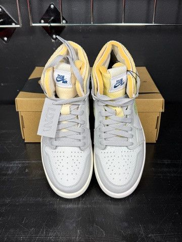 Jordan Brand Air Jordan 1 High Zoom Air CMFT "London" - Size 6 Size US 6 / EU 39 - 5 Thumbnail