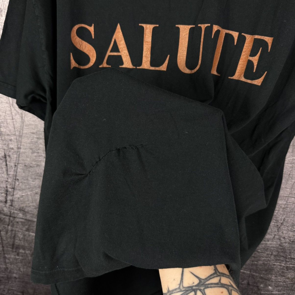 AC/DC Vintage Ac/Dc ACDC We Salute You 1999 Rock T Shirt Tee metal Size US XL / EU 56 / 4 - 7 Thumbnail
