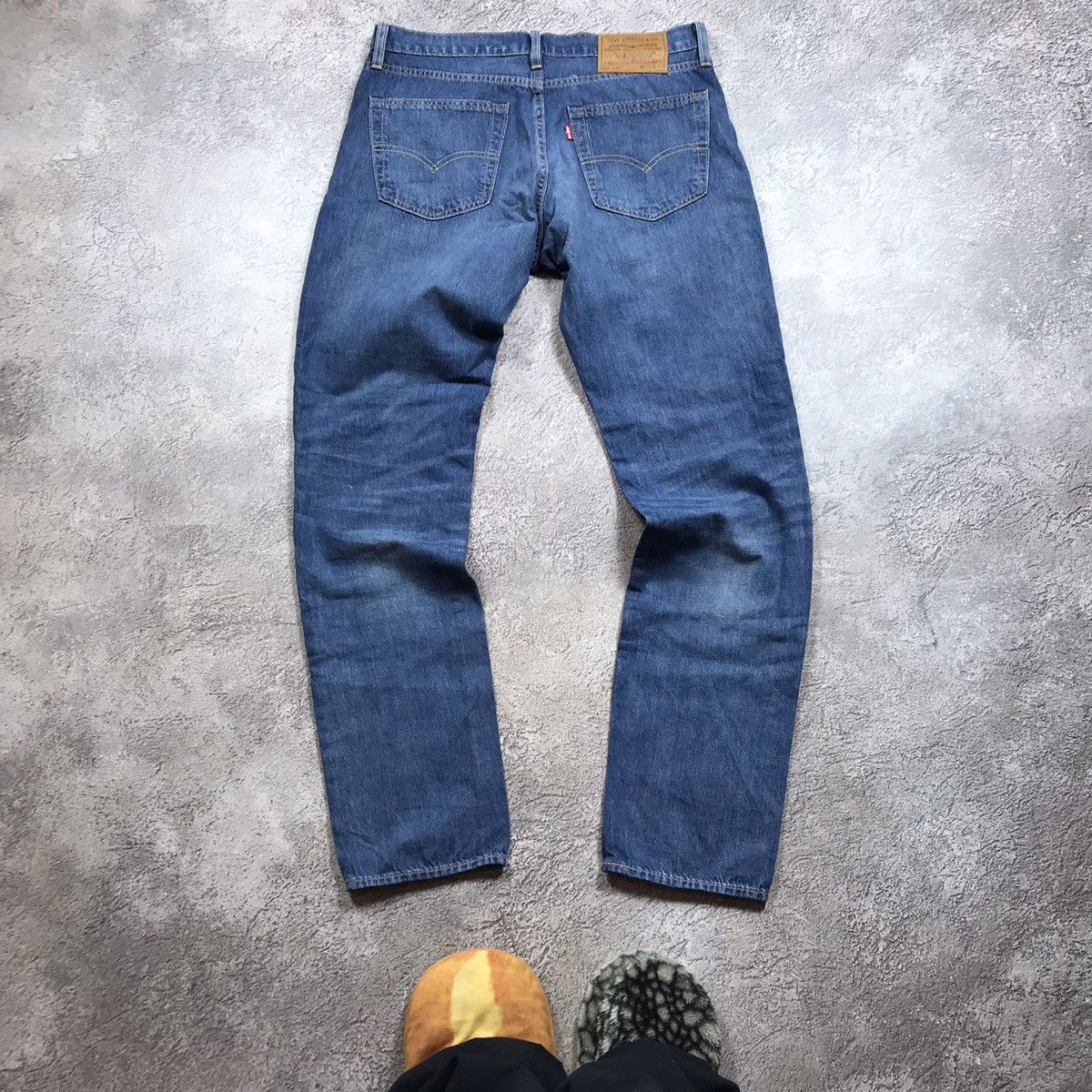 Vintage Vintage 90s Levis Thrashed Distressed Baggy Jeans Grunge 31 Size US 31 - 2 Thumbnail