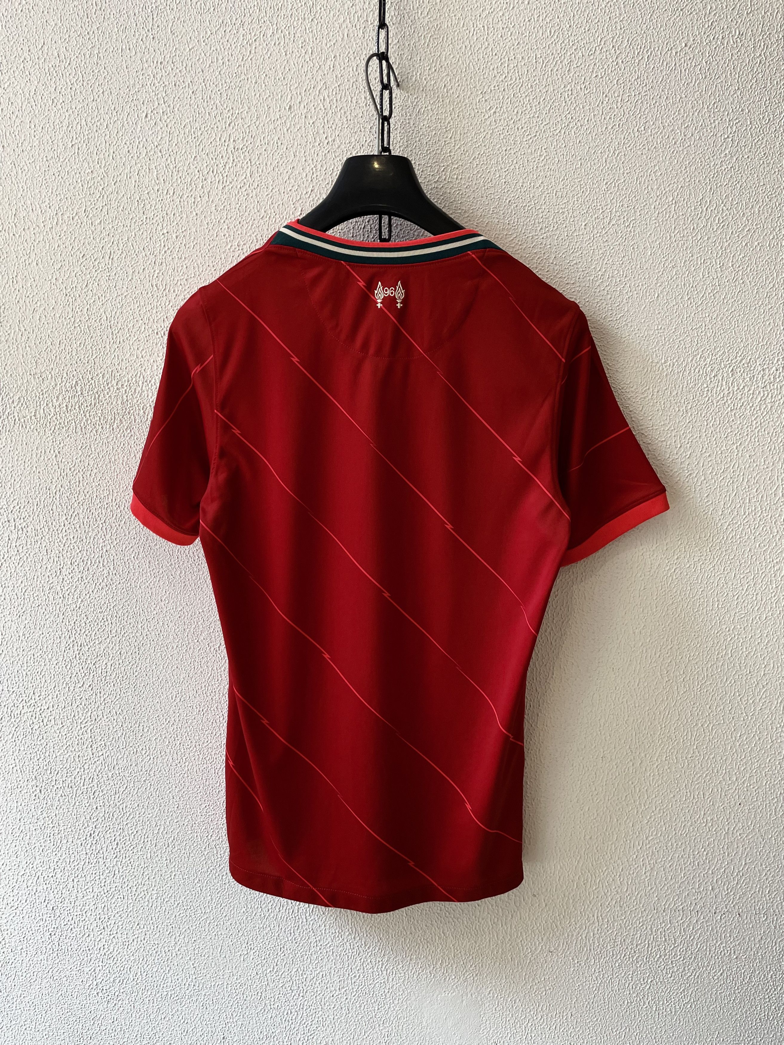 Nike Liverpool Nike Men's Red Football Home Jersey Size S Size US S / EU 44-46 / 1 - 7 Thumbnail
