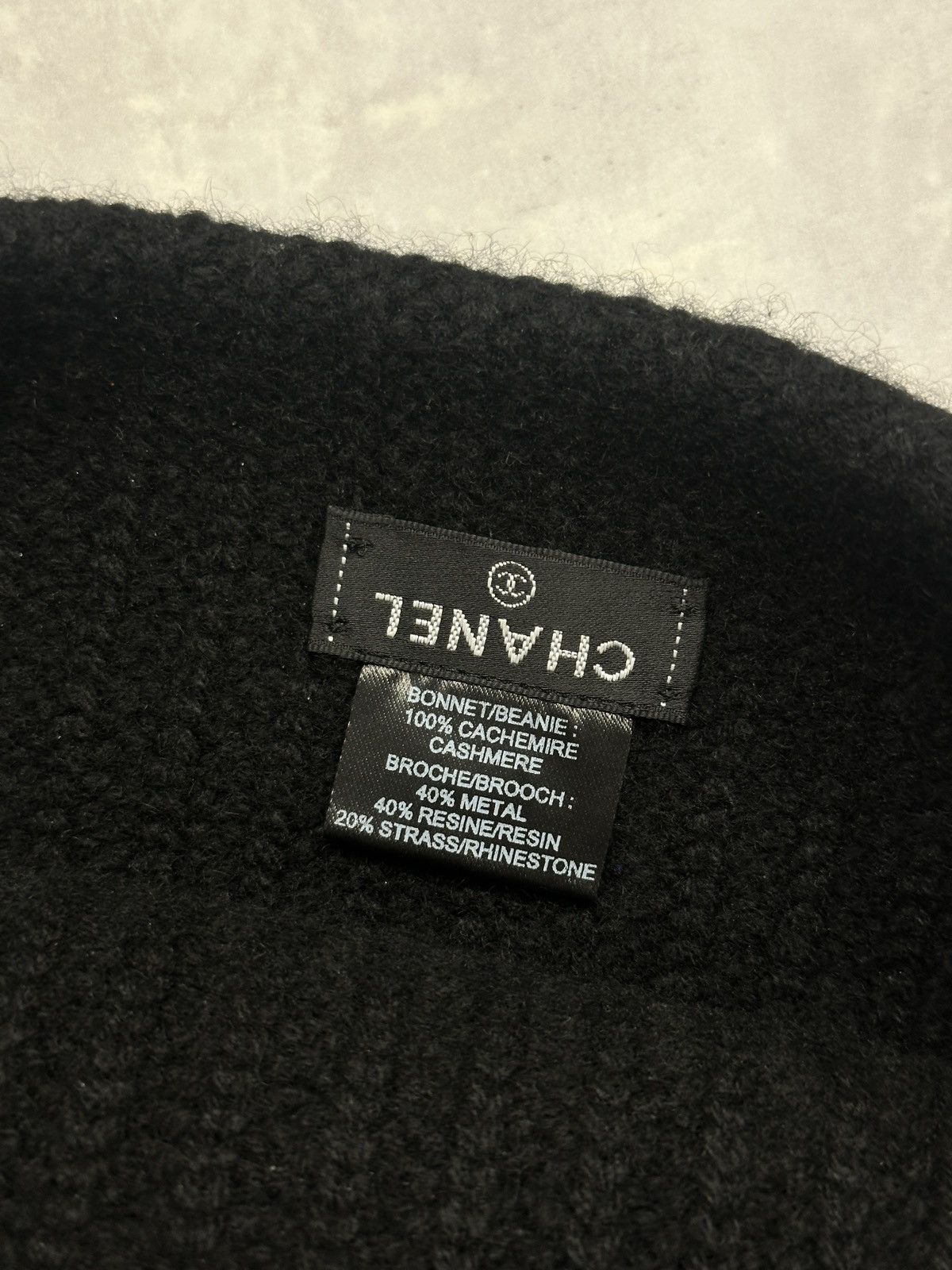 Chanel Chanel Removable Rhinestone CC Logo Cashmere Beanie Black Size ONE SIZE - 8 Thumbnail