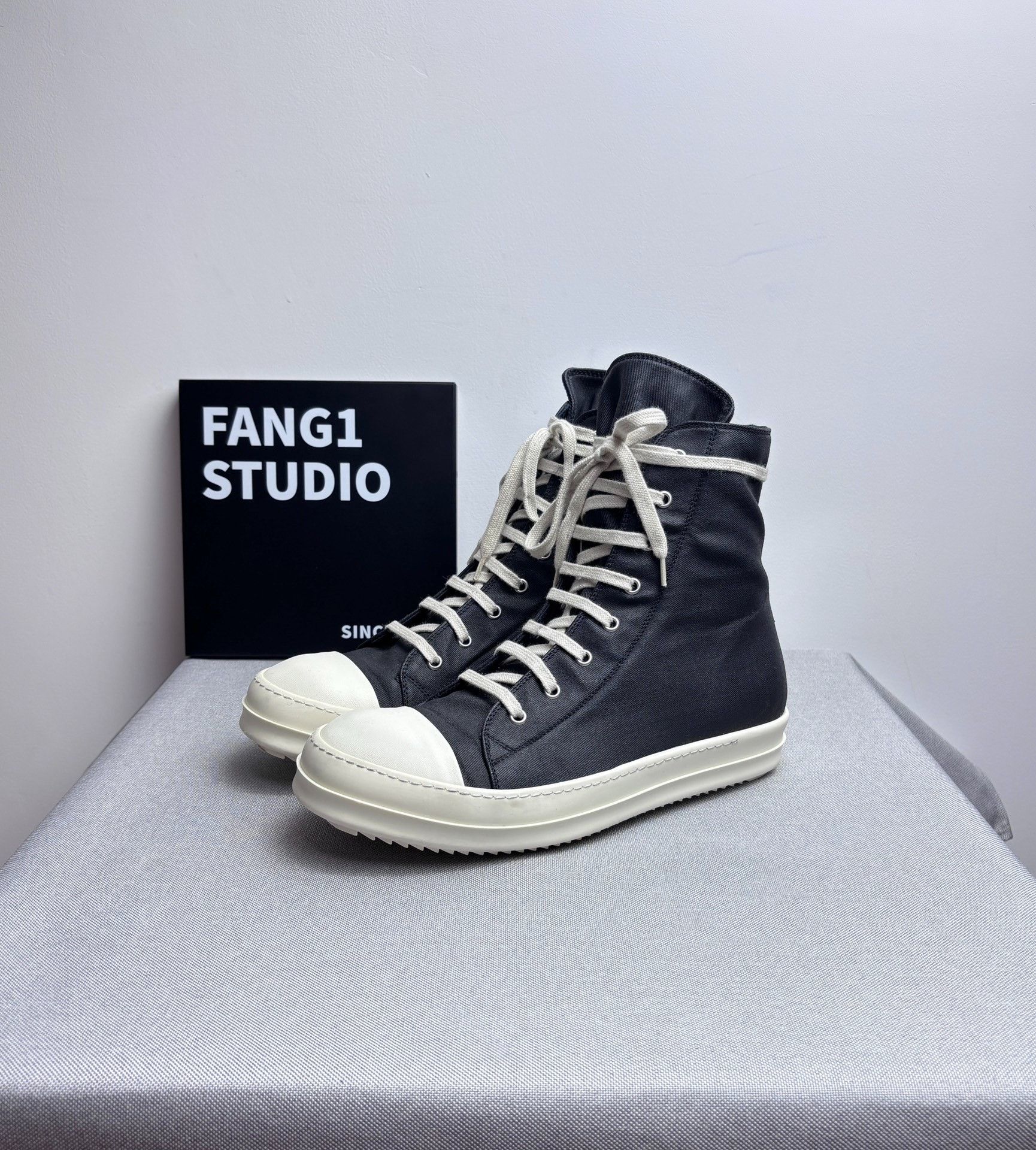 Rick Owens Rick Owens Hitop Sneakers 9.5 Men Size US 9.5 / EU 42-43 - 1 Thumbnail
