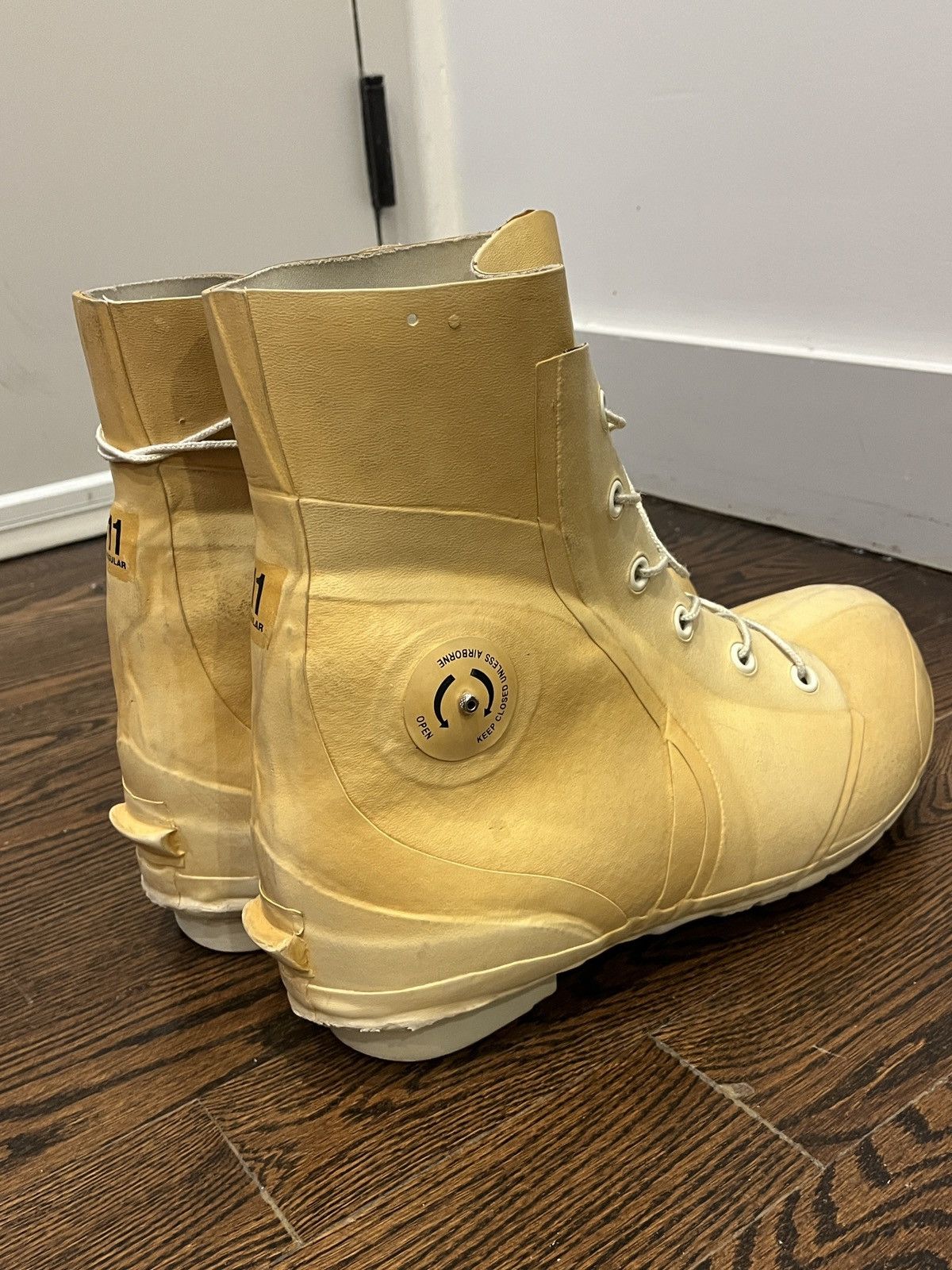 Other Vintage US Military Mickey Mouse Boots Size US 12 / EU 45 - 8 Thumbnail