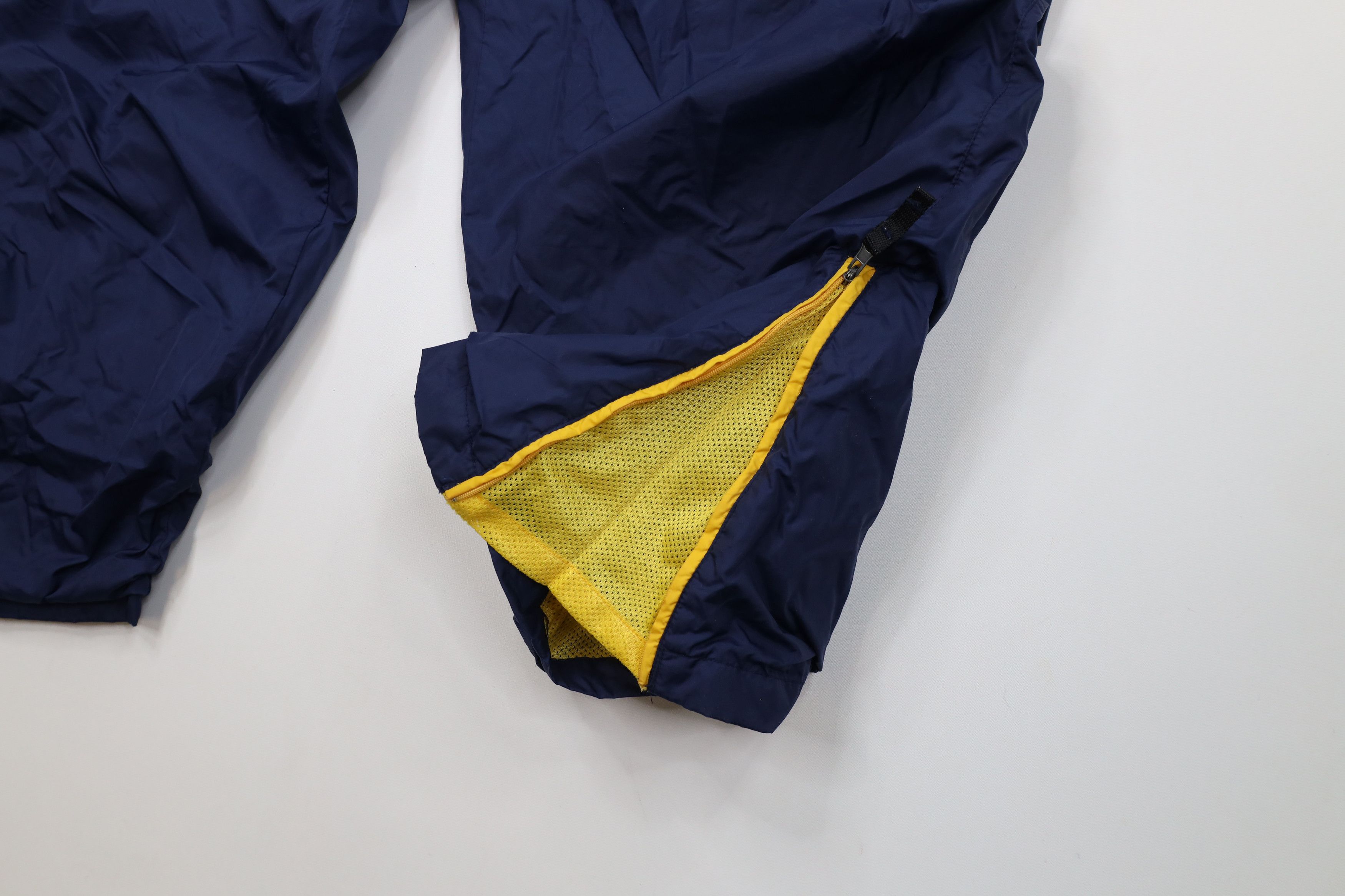 Vintage Vintage 90s University of Michigan Windbreaker Pants Size US 38 / EU 54 - 5 Thumbnail