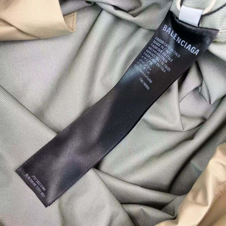 Balenciaga Balenciaga size 36 Nylon khaki back logo jacket Size US S / EU 44-46 / 1 - 4 Thumbnail