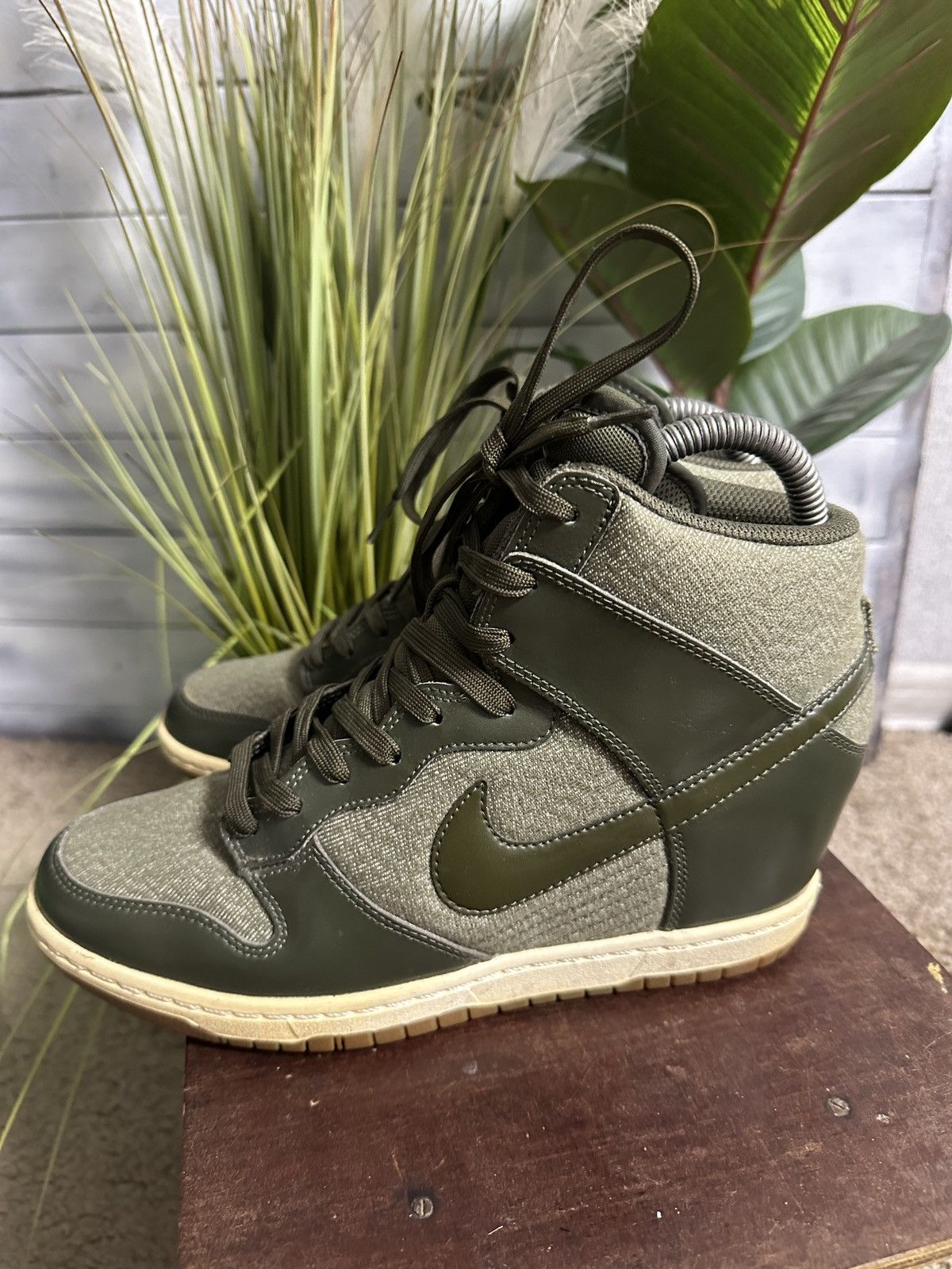 Nike Rare Vintage Hi Top Sneaker Nike Size 41 Swoosh Size US 9.5 / IT 39.5 - 4 Thumbnail