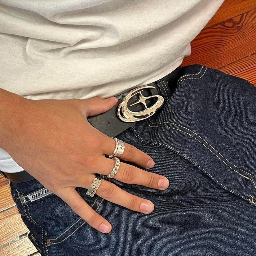 Designer Y2K 2000 chrome star futuristic cross emblem grunge emo belt Size ONE SIZE - 3 Thumbnail