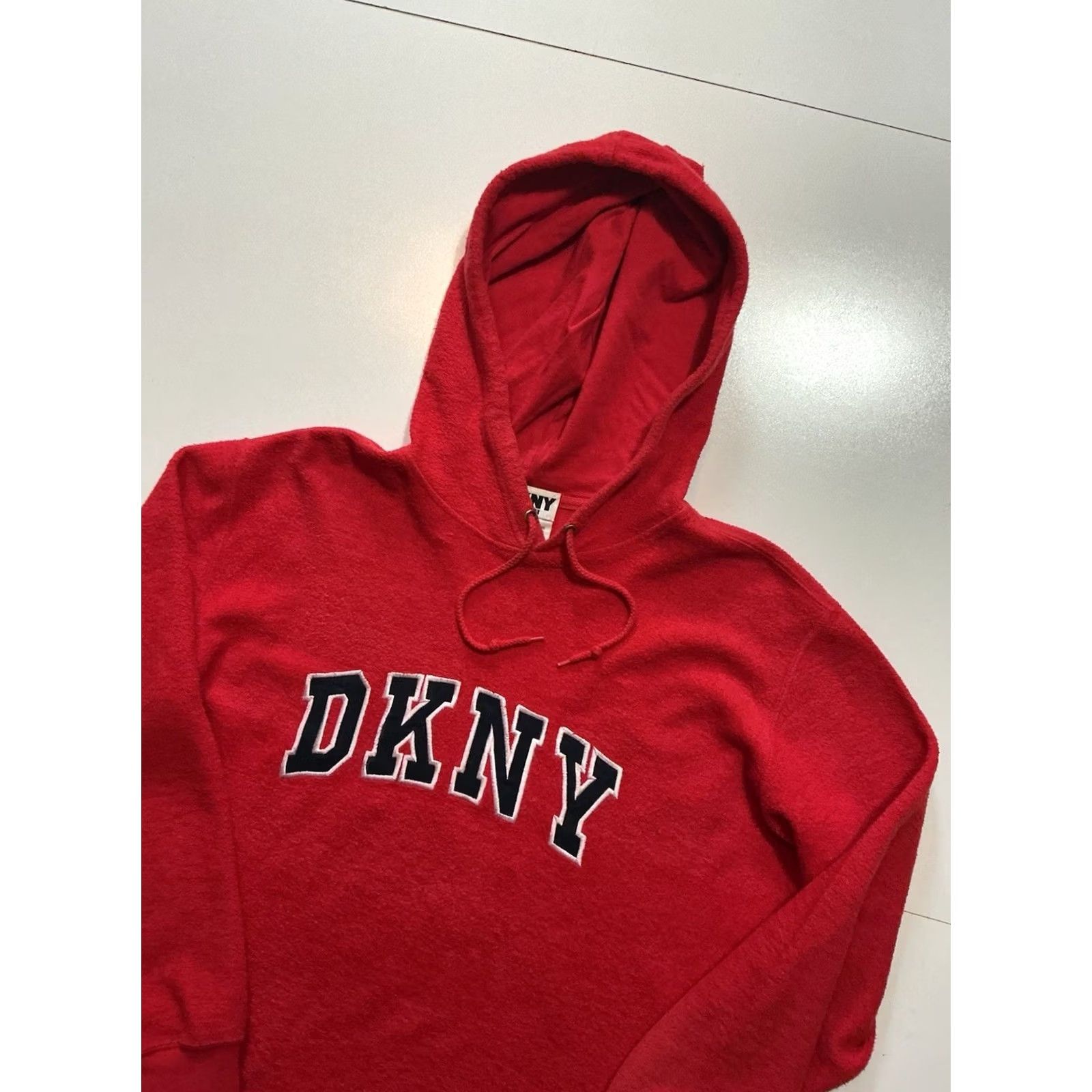 DKNY VINTAGE DKNY Donna Karen New York Pile Fleece Pullover Hoodie Shirt Sz S Red Mens 90s 80s Size US S / EU 44-46 / 1 - 3 Thumbnail