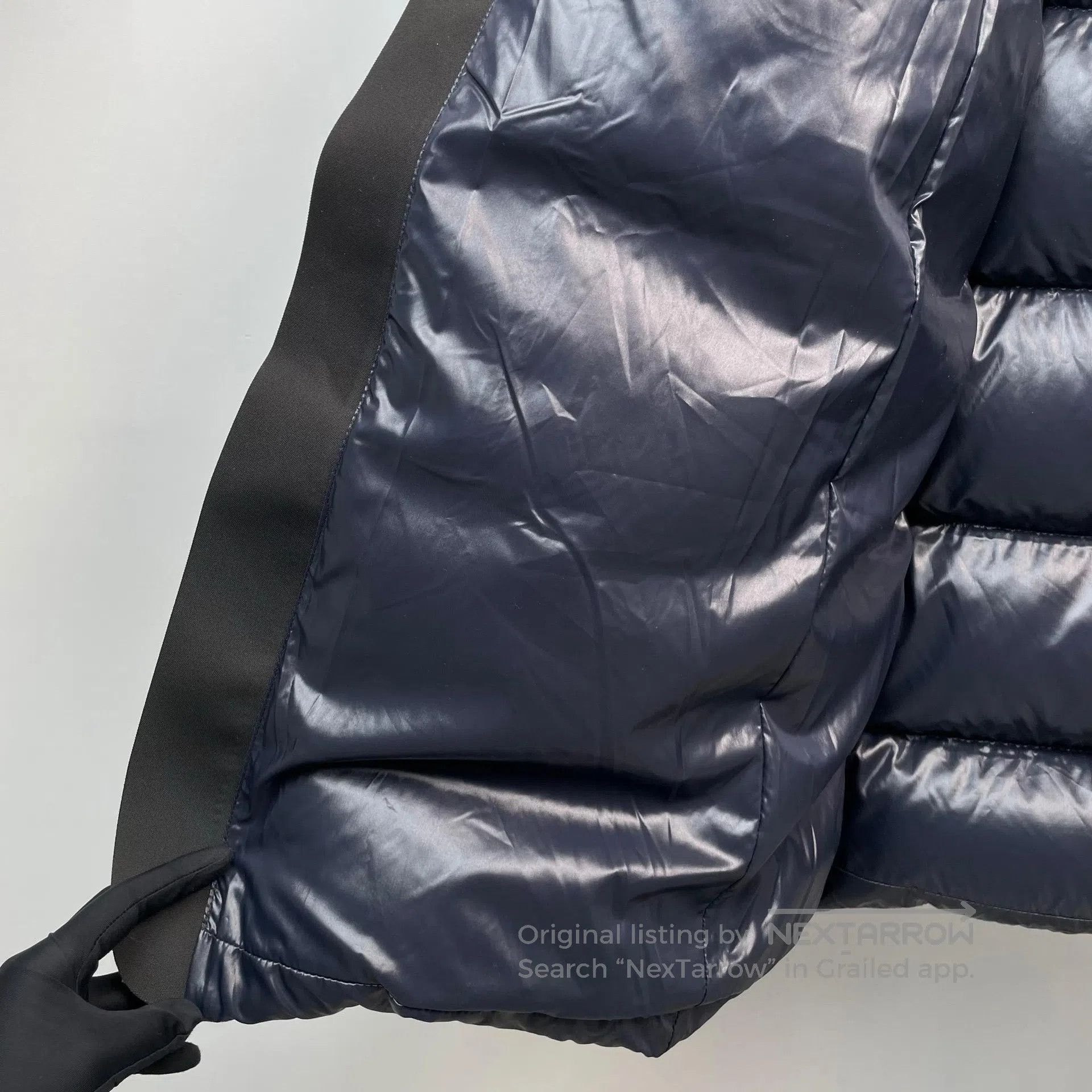 Moncler Moncler Deep blue V-stitched long down jacket with fur col Size XS / US 0-2 / IT 36-38 - 8 Thumbnail