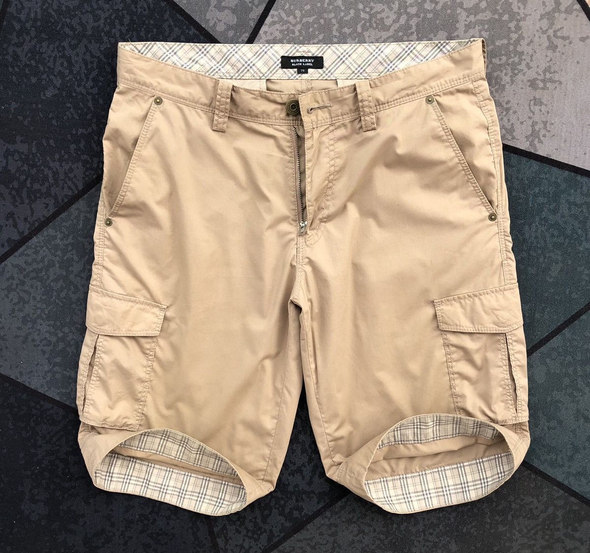 Burberry Burberry Black Label Men’s Cargo Pocket Short Pant Size US 32 / EU 48 - 2 Thumbnail