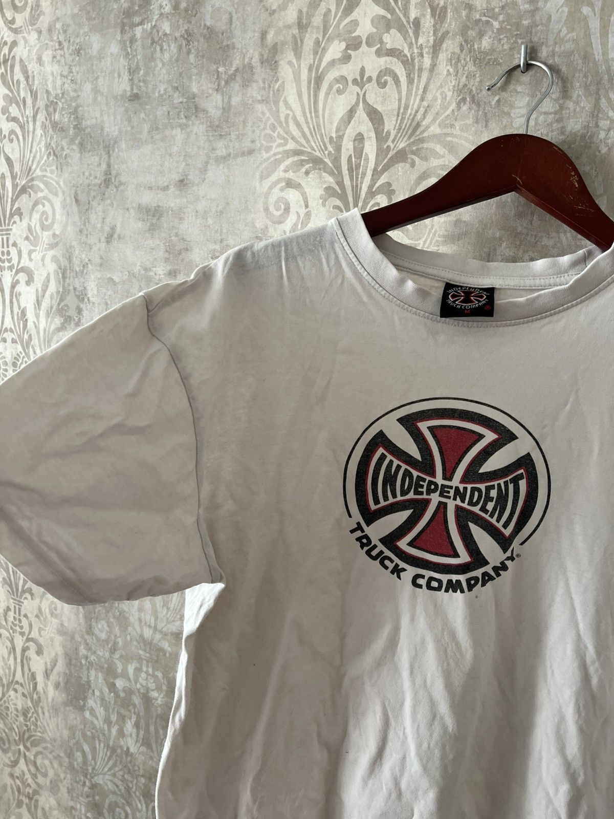 Independent Truck Co. Vintage independent truck company tee Size US M / EU 48-50 / 2 - 4 Thumbnail