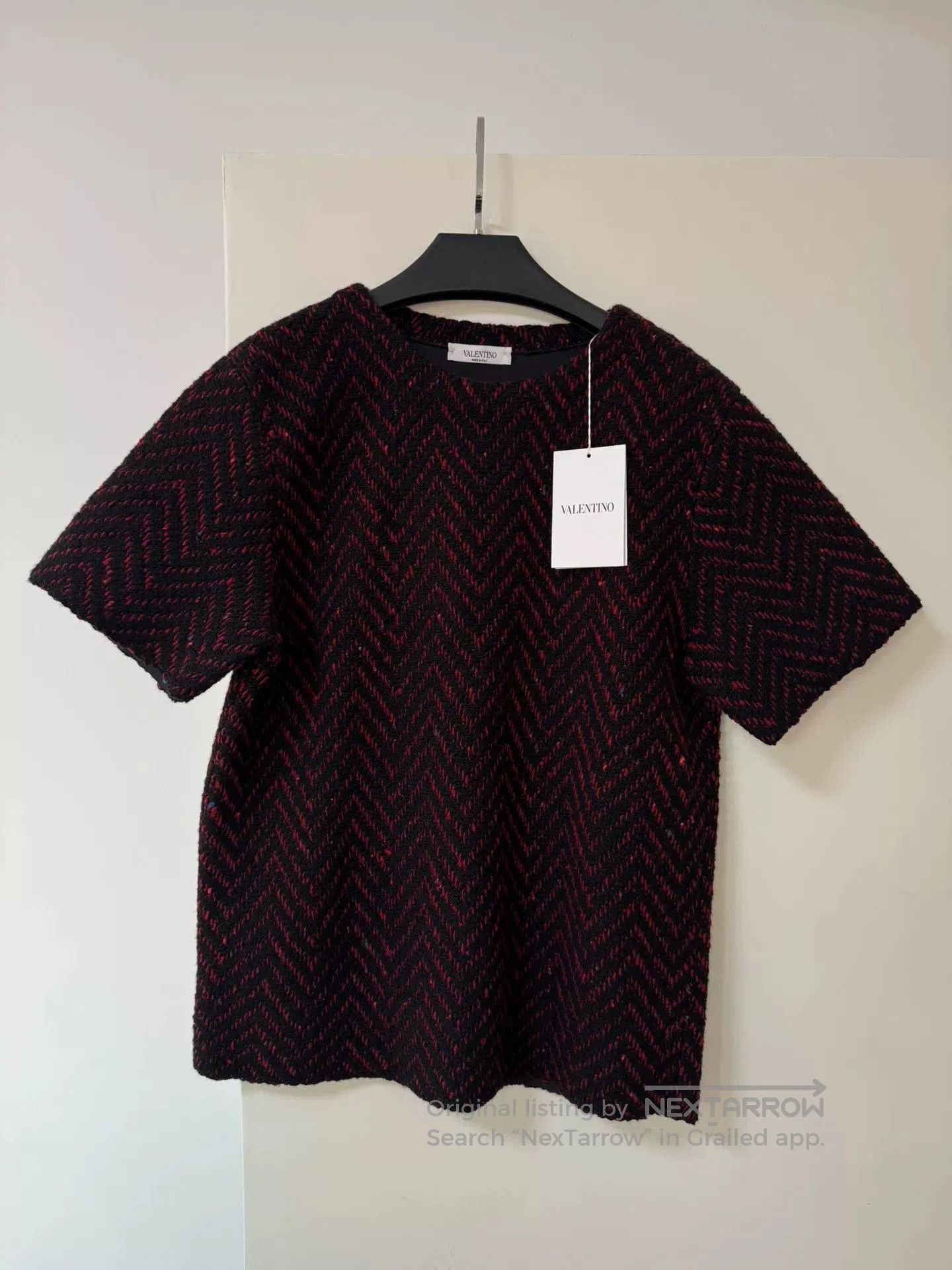 Valentino Valentino Red Short. Size US M / EU 48-50 / 2 - 1 Thumbnail