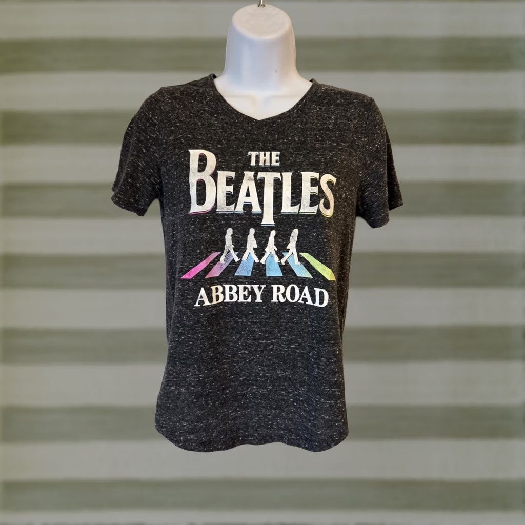Vintage The Beatles Abbey Road Graphic Tee Shirt Women’s Size Small Top Size S / US 4 / IT 40 - 1 Thumbnail