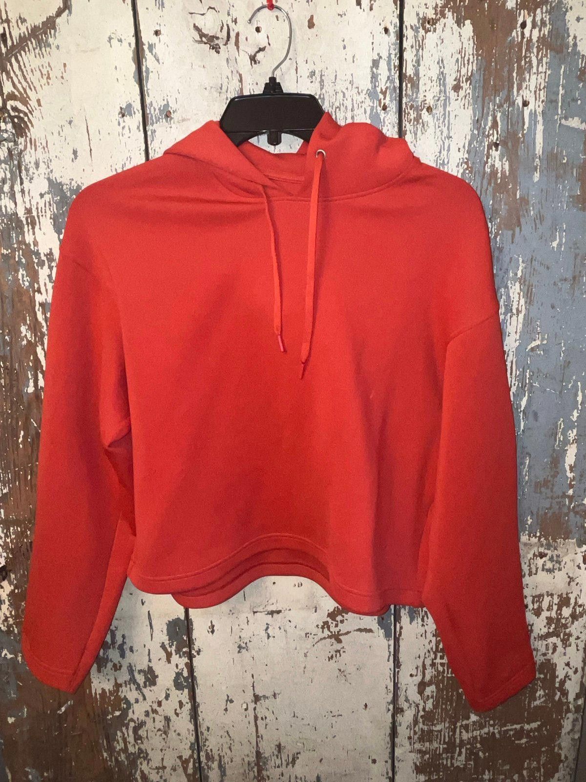 Uniqlo NWOT Uniqlo orange crop hoodie, size Medium Size ONE SIZE - 2 Thumbnail