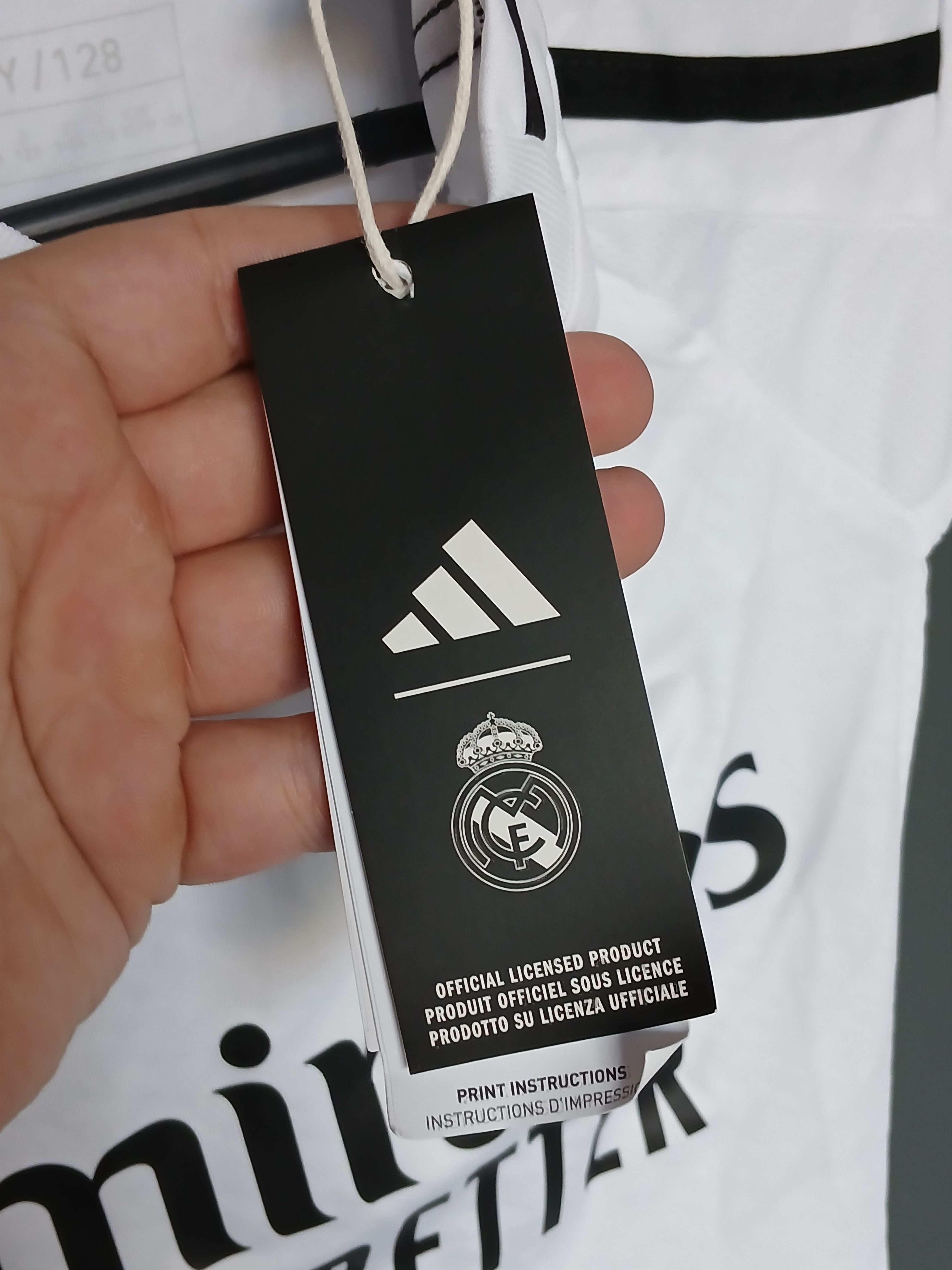 Adidas New KIDS Real Madrid 24/25 Home Football Jersey T-Shirt Size US XS / EU 42 / 0 - 9 Thumbnail