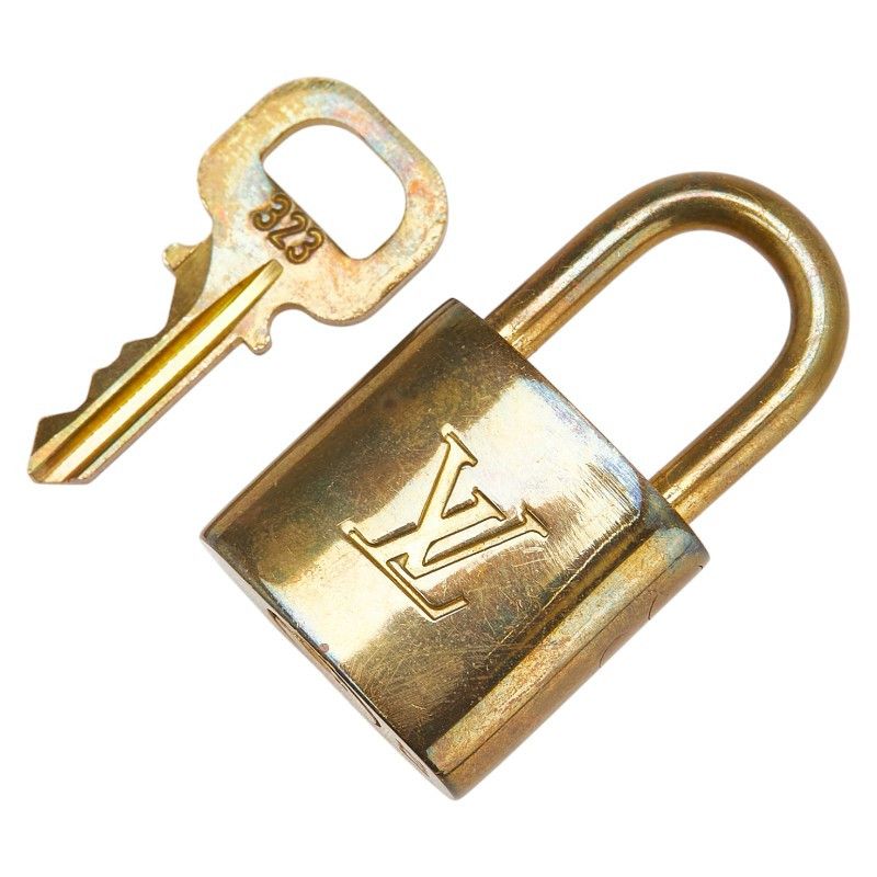 Louis Vuitton Louis Vuitton Louis Vuitton Padlock Key Set Accessory Metal Charm DUTY FREE for USA Size ONE SIZE - 1 Thumbnail